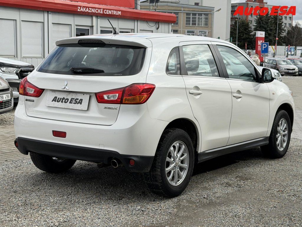 Mitsubishi ASX, 1.8Di-D 4x4,ČR,AC,tempo - fotka 6