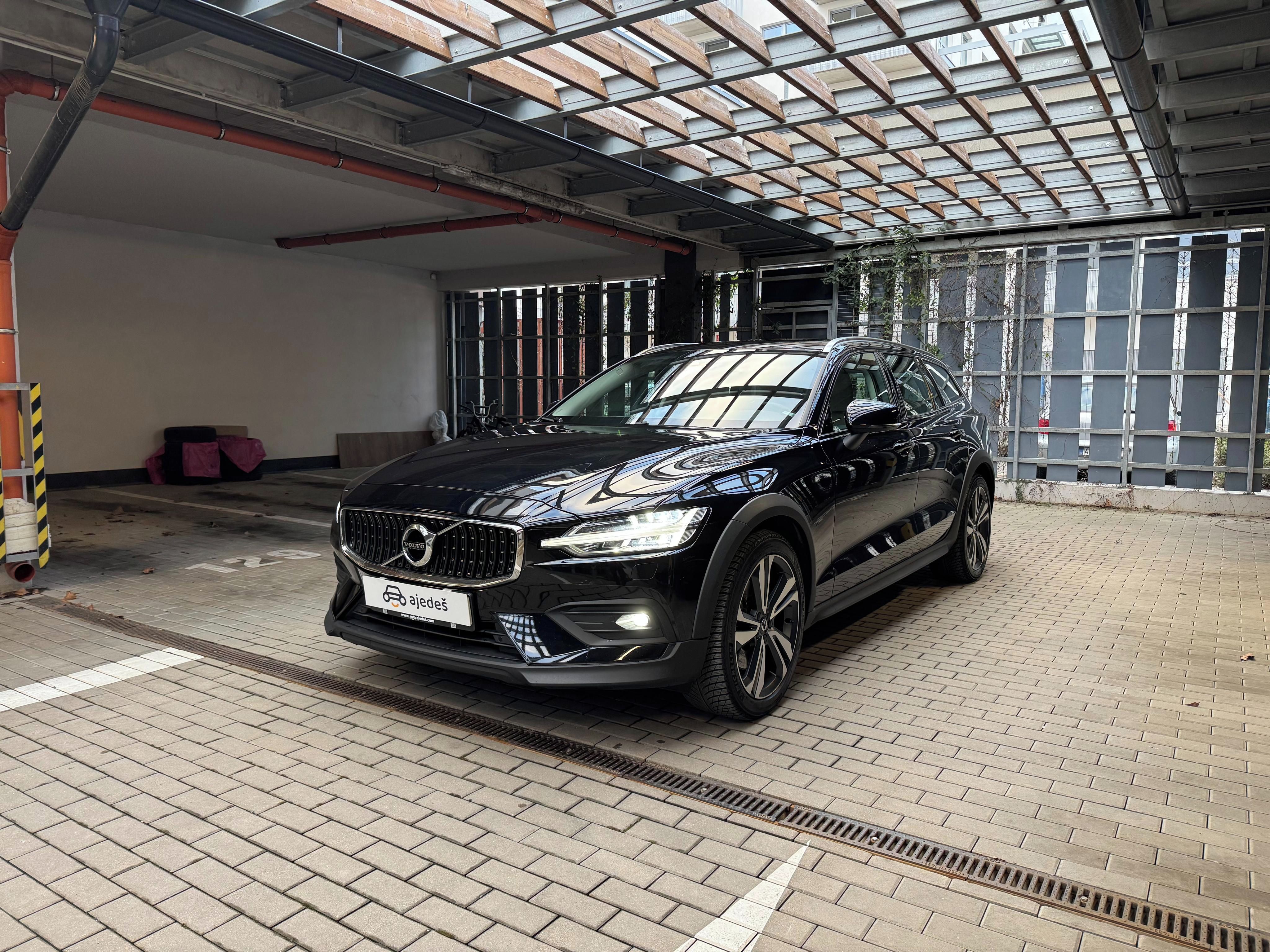 Volvo V60, Cross Country B5 AWD/DPH/ČR