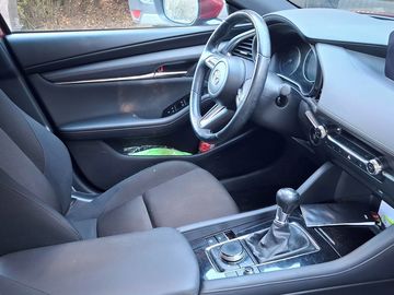 Mazda 3 Hatchback-Servisováno