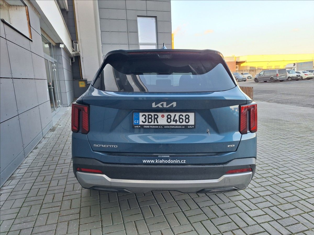 Kia Sorento, 2,2 CRDi SCR 4x4 8DCT aut  TOP - fotka 4
