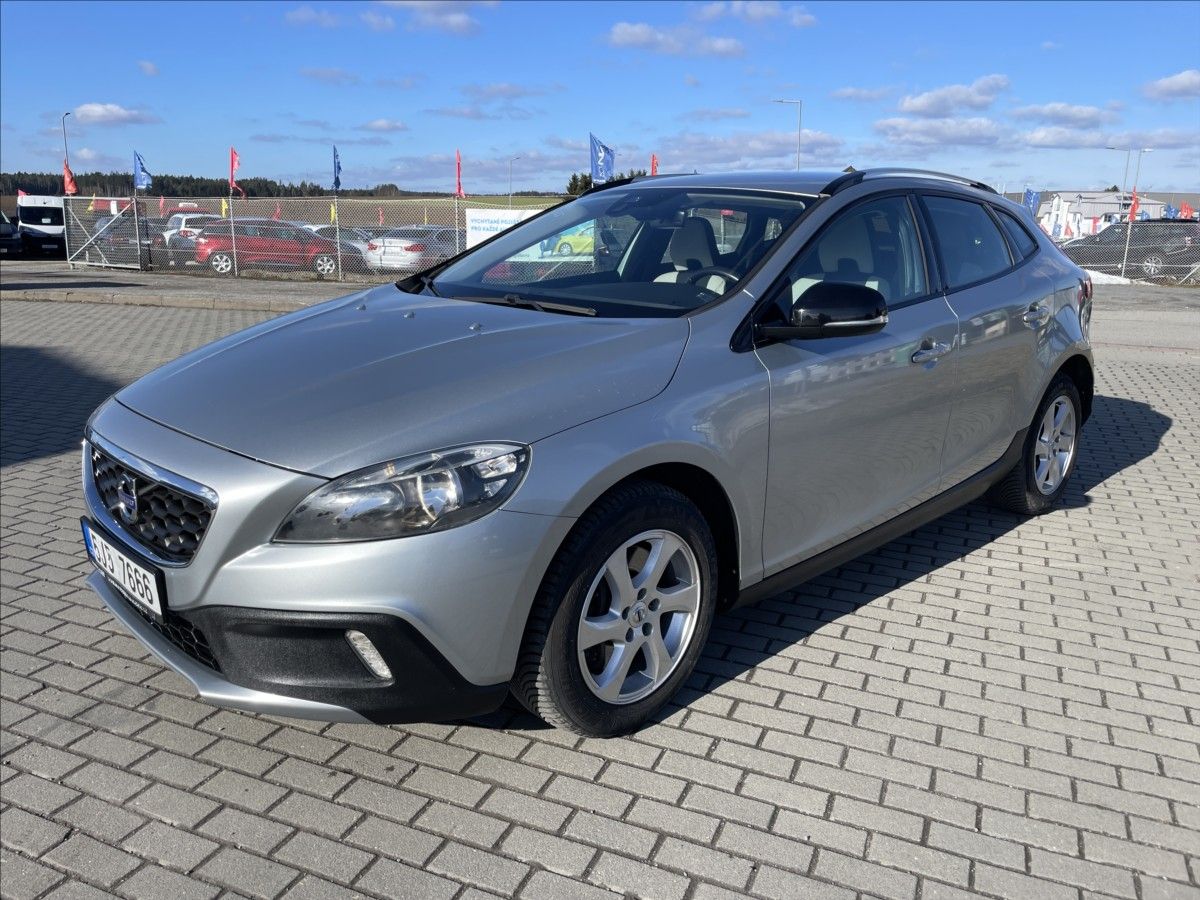Volvo V40, 2,0 i T4 140kw AWD CROSSCOUNTR