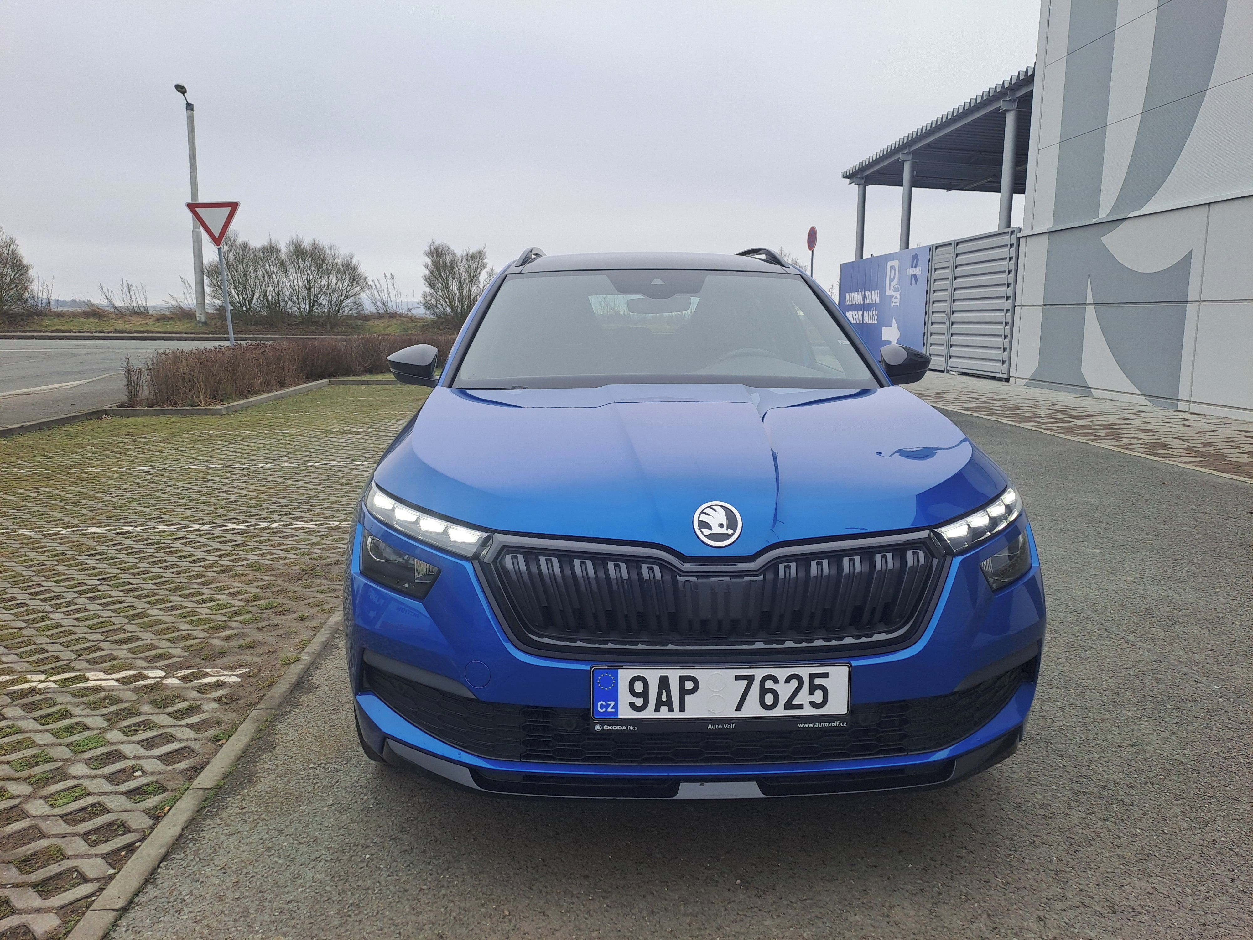 Škoda Kamiq, 1.0TSI MONTE CARLO! EXTRA! - fotka 2