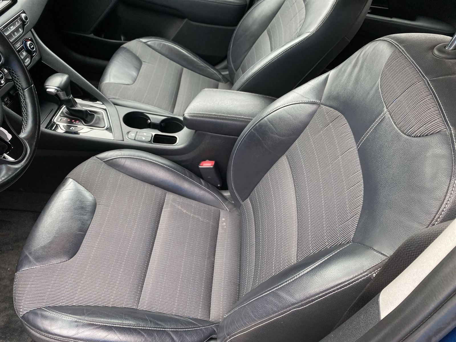 Kia Niro, 1.6 GDI HEV DCT - fotka 6