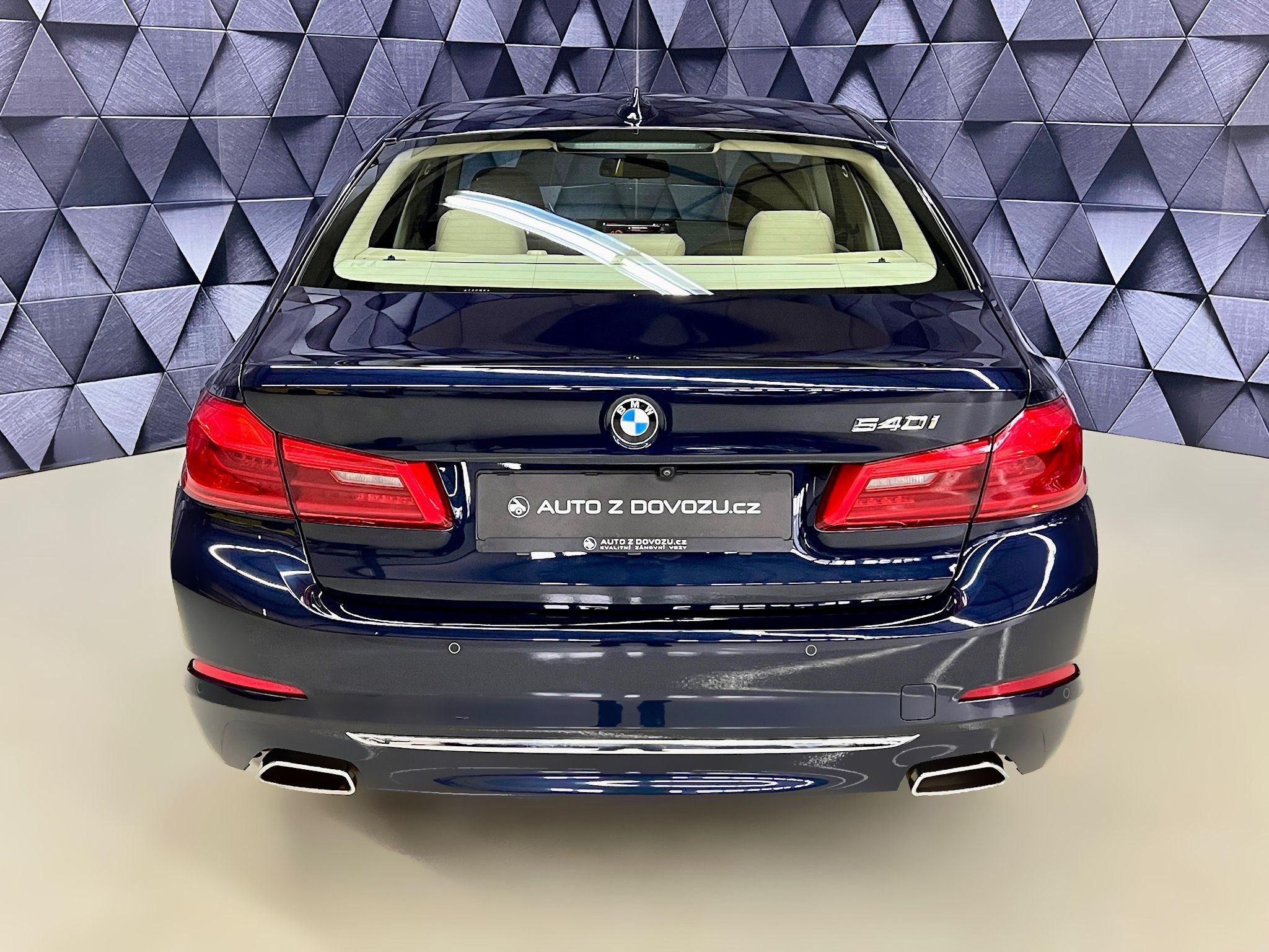 BMW Řada 5, 540i 250KW, LUXURY LINE, LED - fotka 6