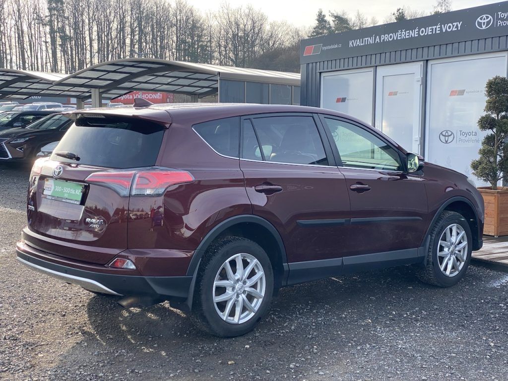 Toyota Rav4, 2.0i, ČR-2m, Executive, 4x4 - fotka 6