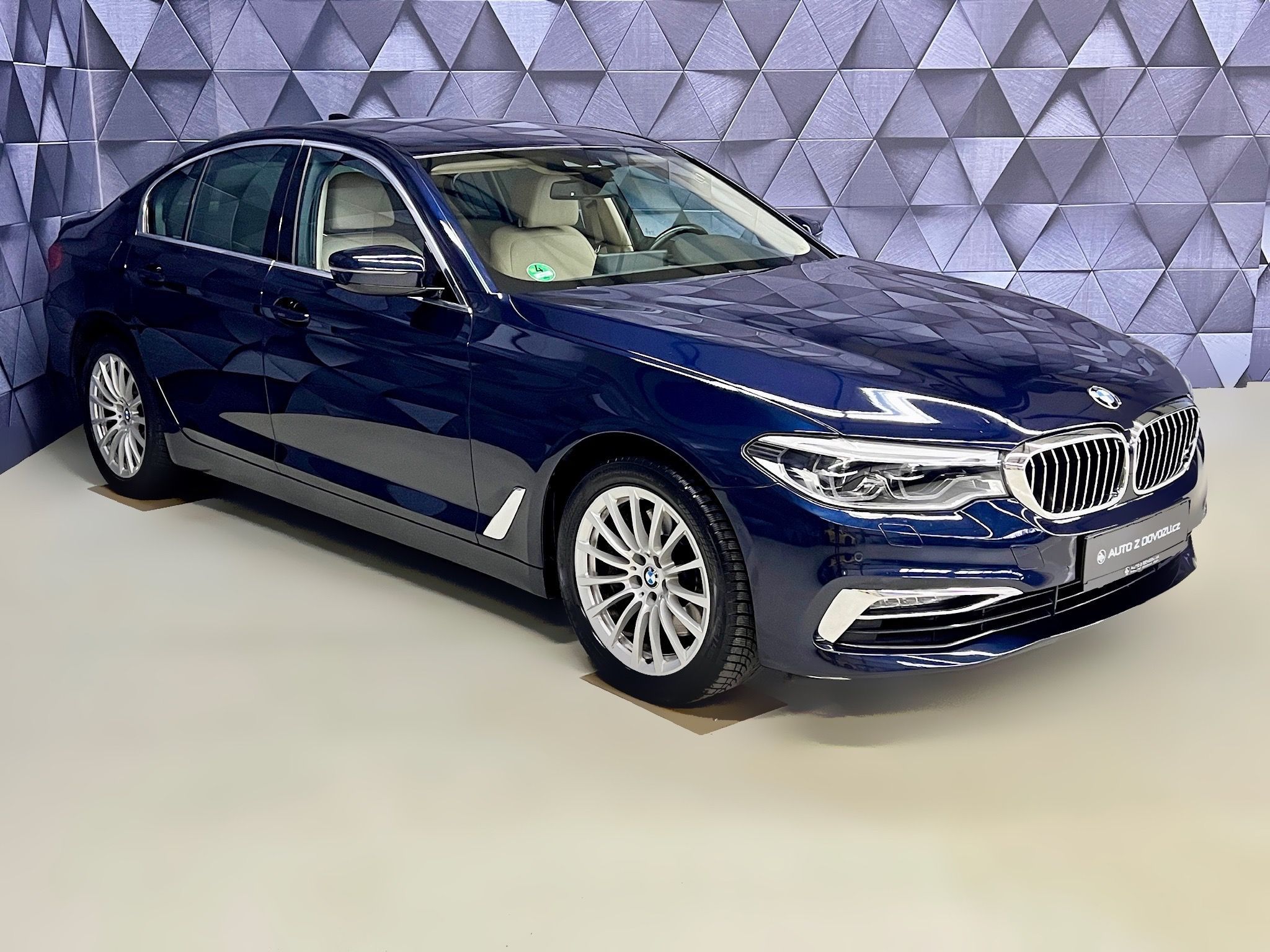 BMW Řada 5, 540i 250KW, LUXURY LINE, LED - fotka 4