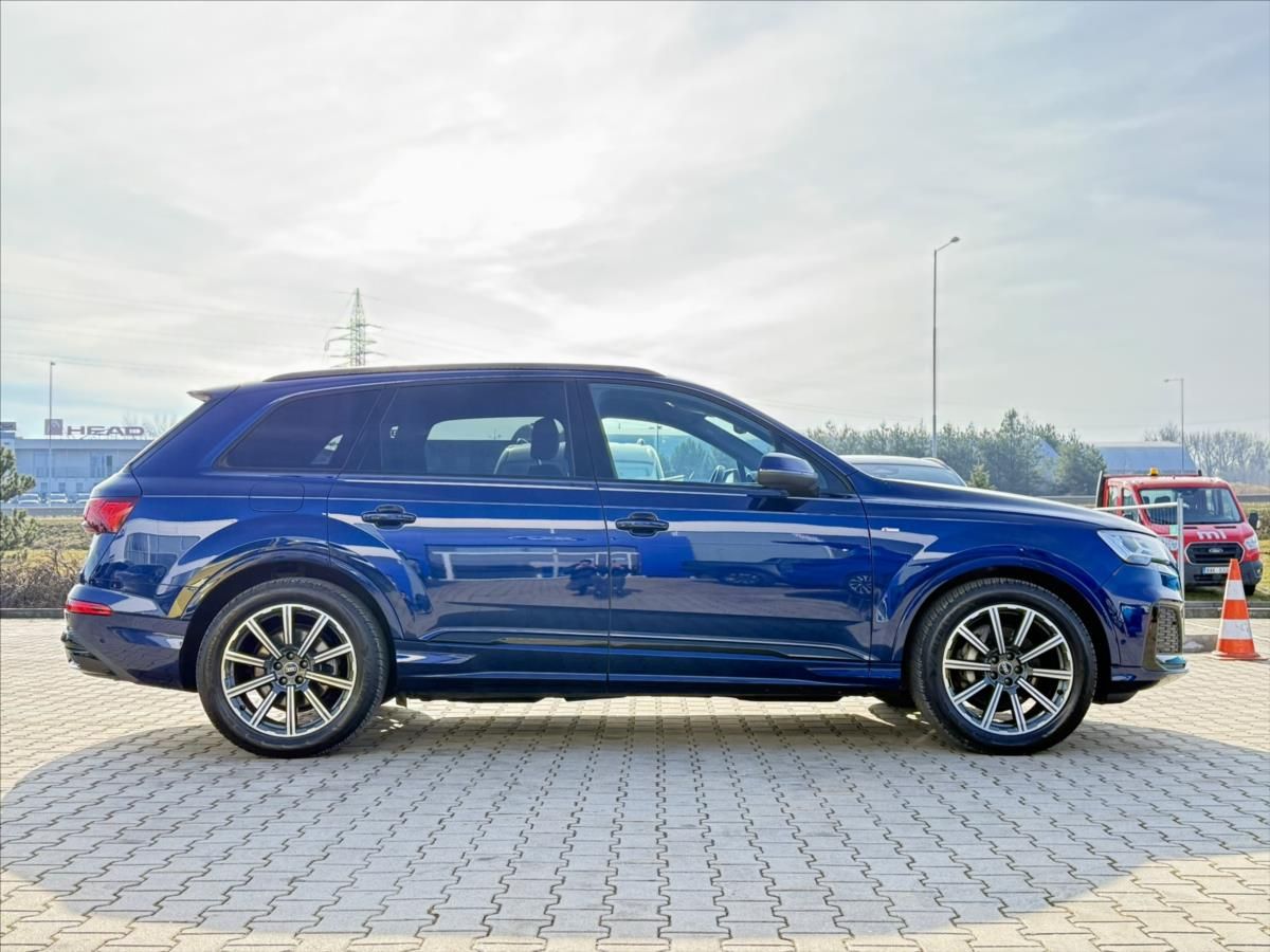 Audi Q7, 3,0 TDI 210kW quattro S-line - fotka 6