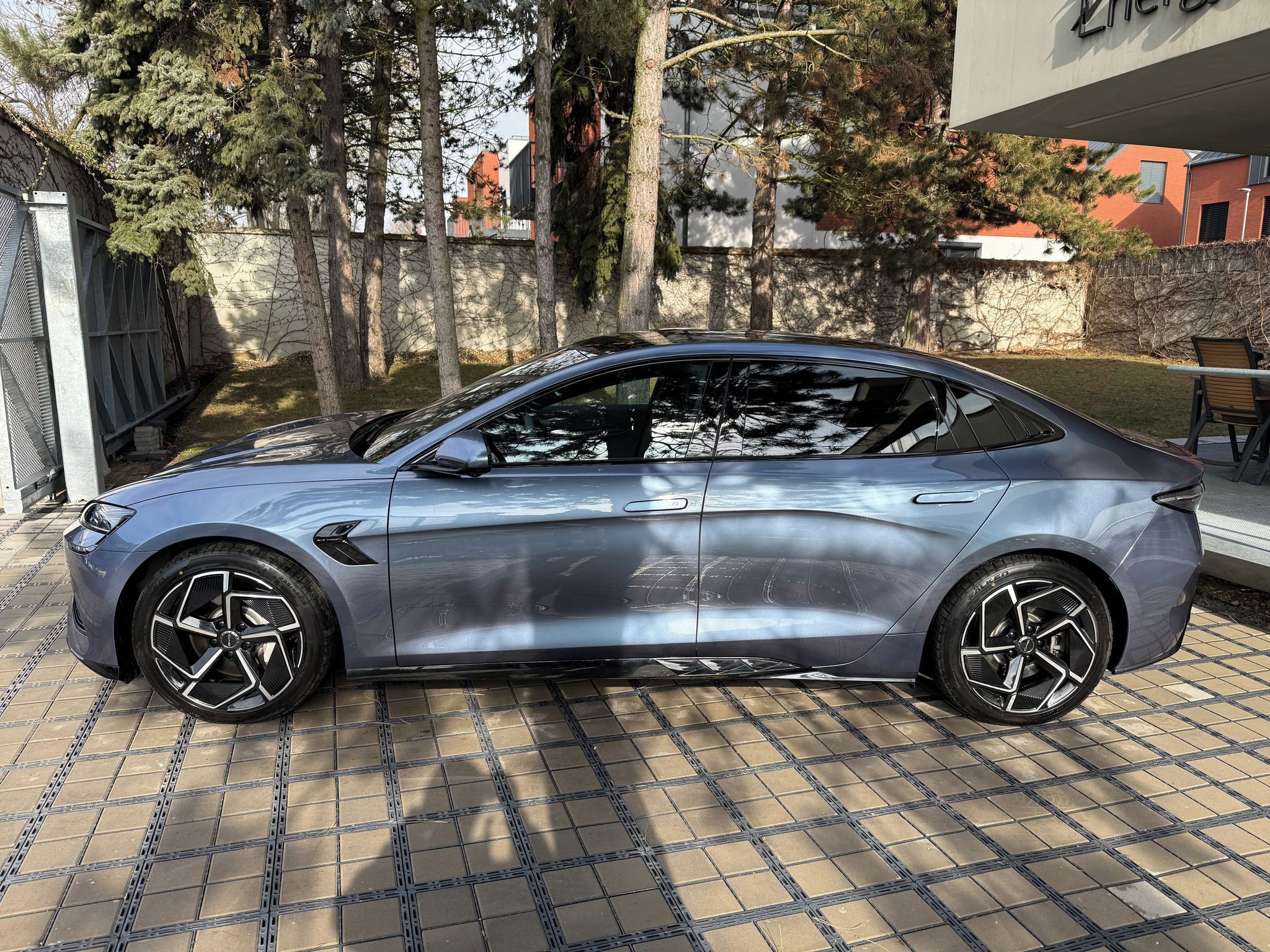BYD Seal, Excellence 82,5 kWh AWD - fotka 3