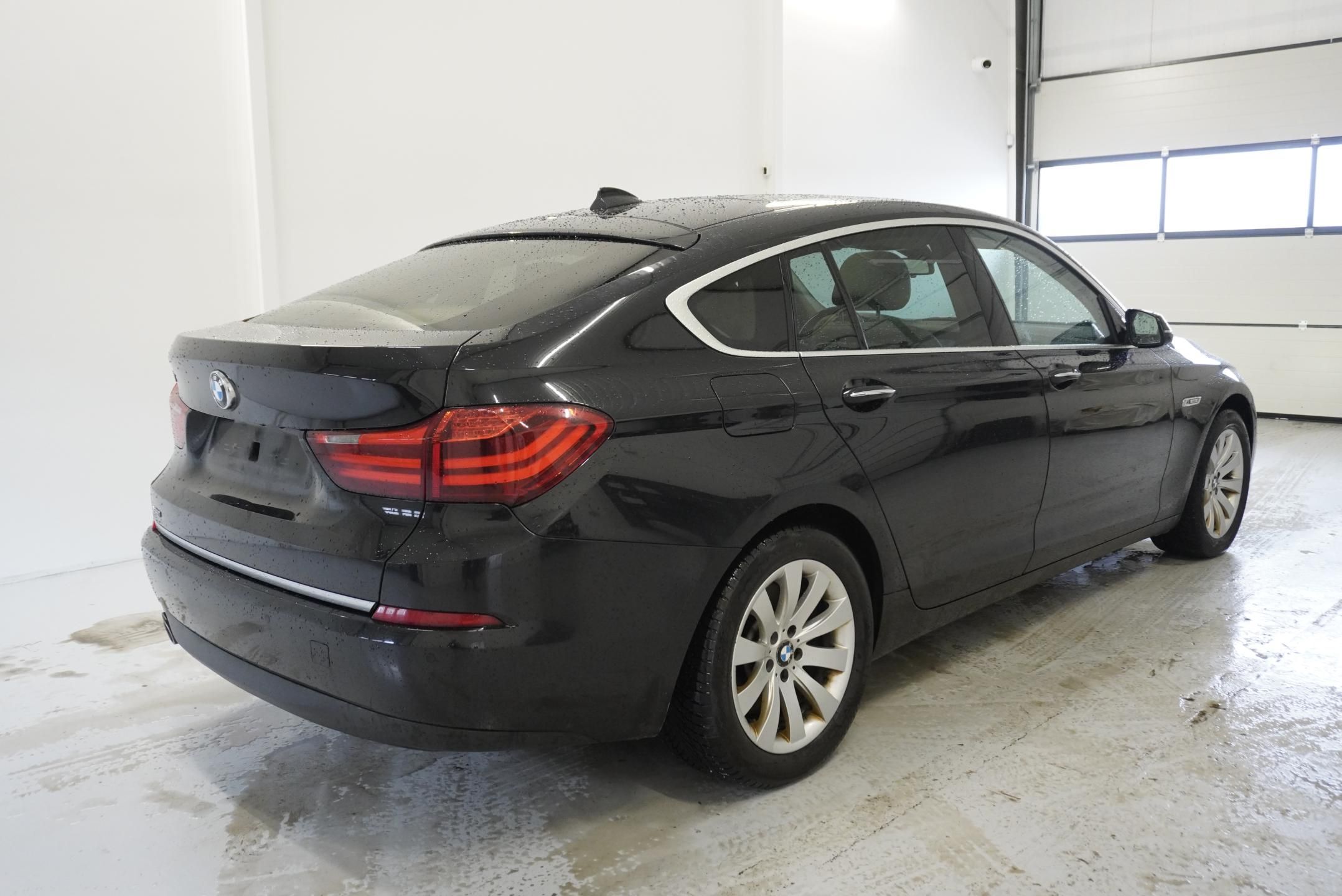 BMW Řada 5, 530D 190kW GRANTURISMO XDRIVE - fotka 6