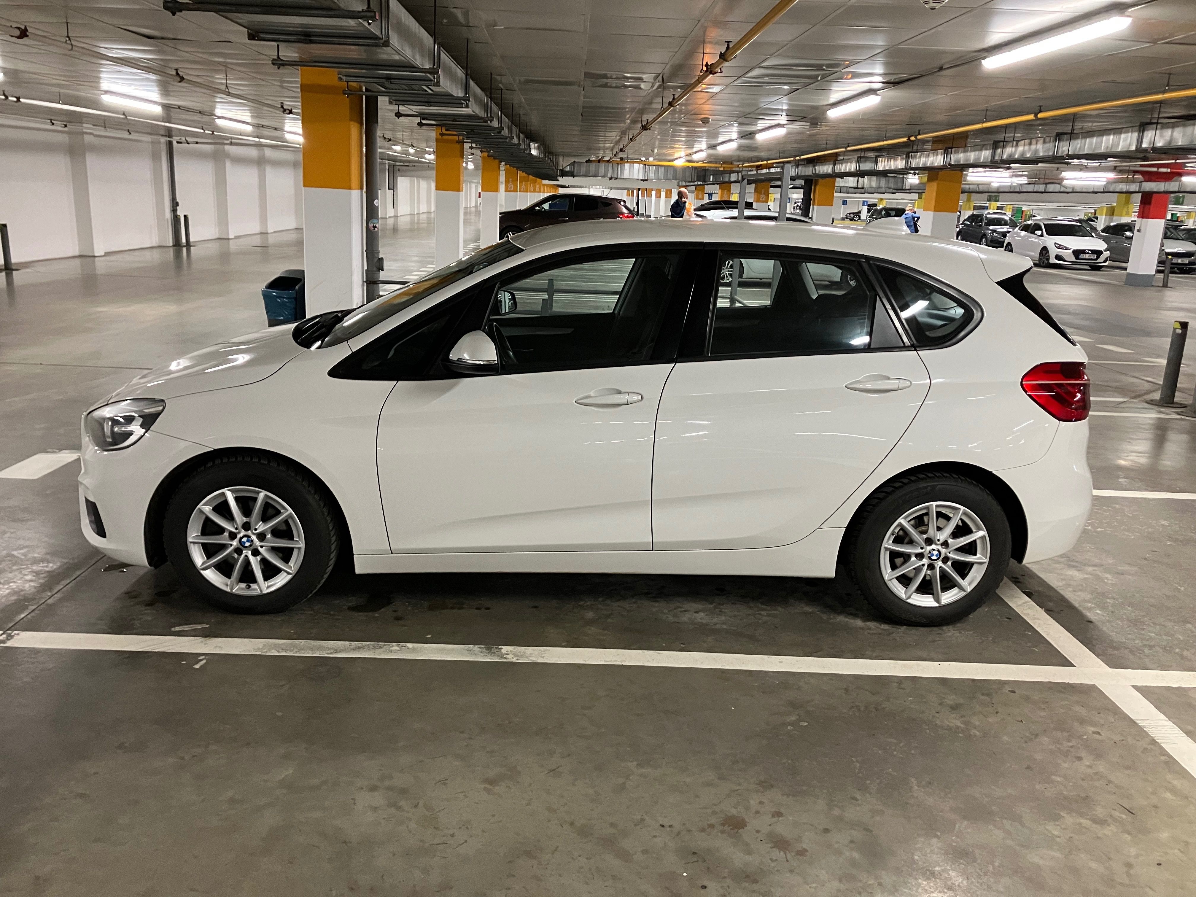 BMW Řada 2, 218d Active Tourer 110kw ČR - fotka 3