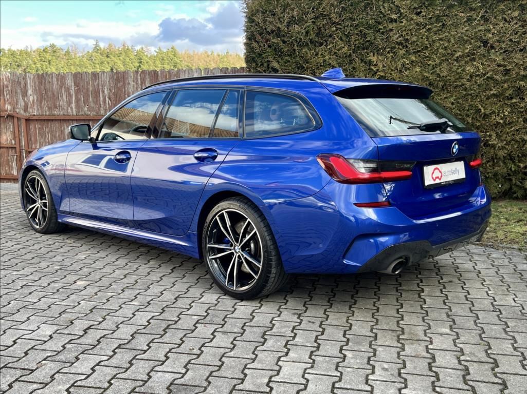 BMW Řada 3, 330D xDrive M SPORT záruka - fotka 3