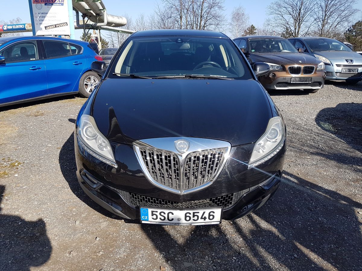 Lancia Delta, 1.4i 88KW DIGI KLIMA - fotka 2