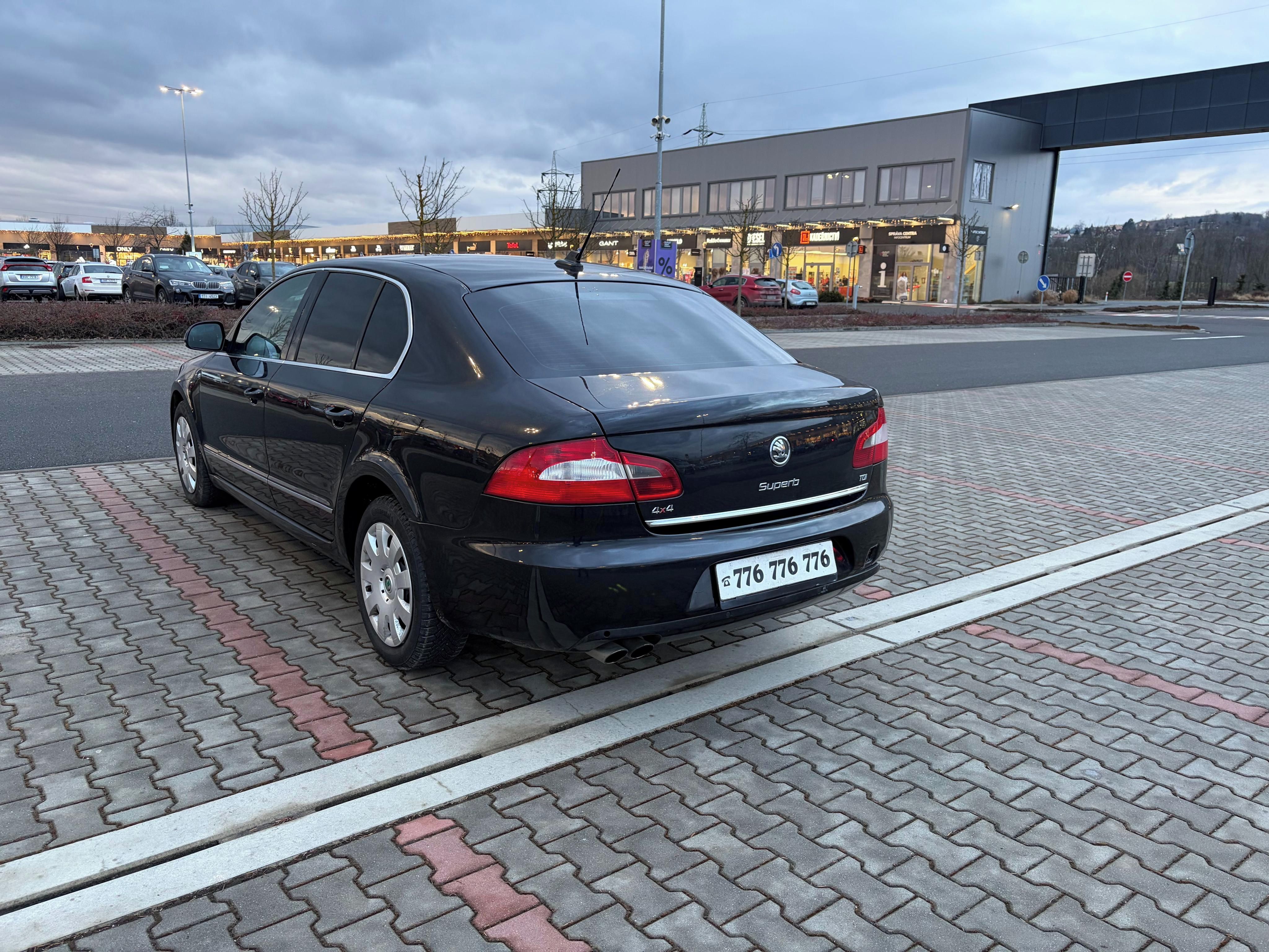 Škoda Superb, II 2.0 TDi 125kw 4x4 kůže NAVI - fotka 5