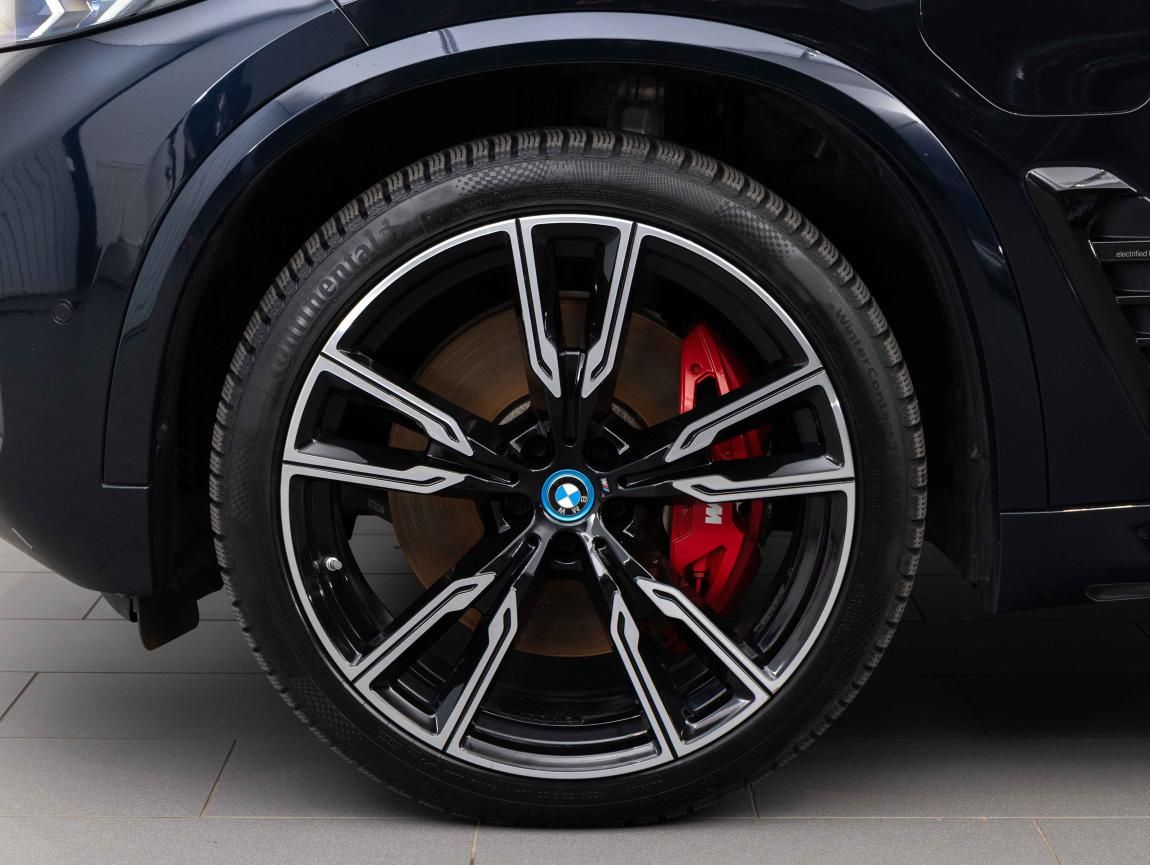 BMW X5, xDrive50e - fotka 6