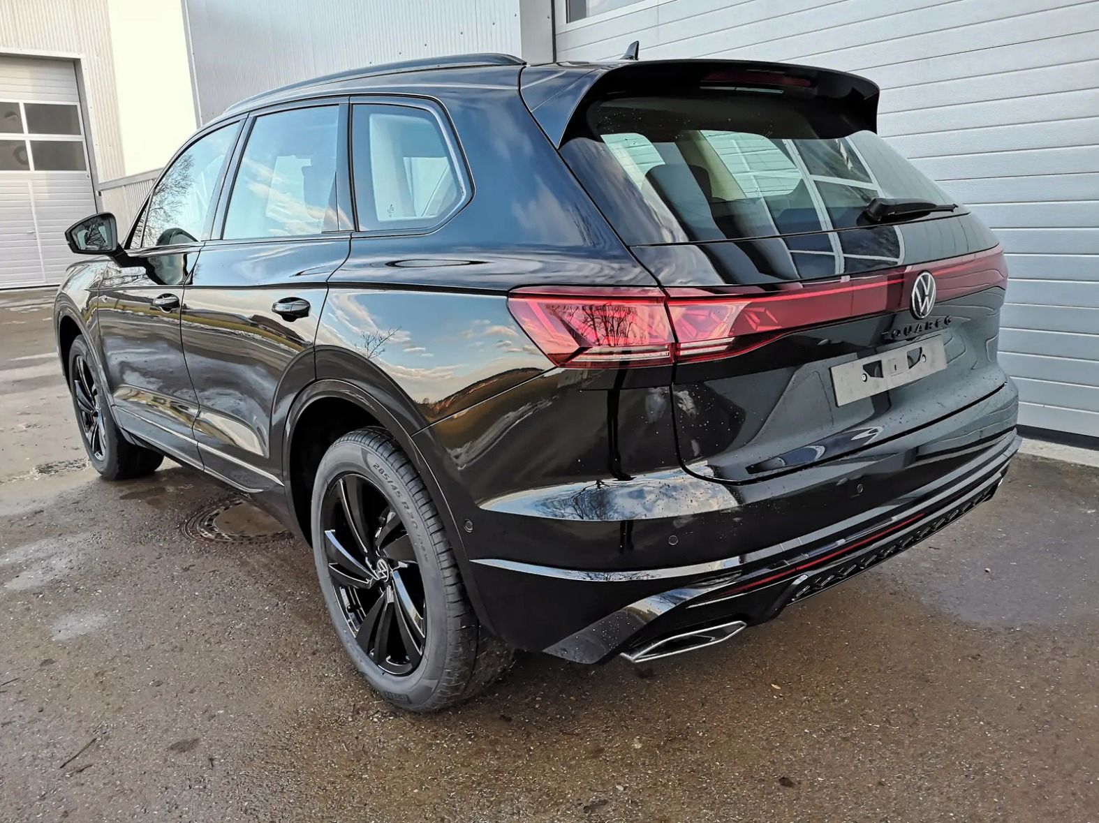 Volkswagen Touareg, 3.0 TDI V6 4Motion 210kW Final - fotka 2