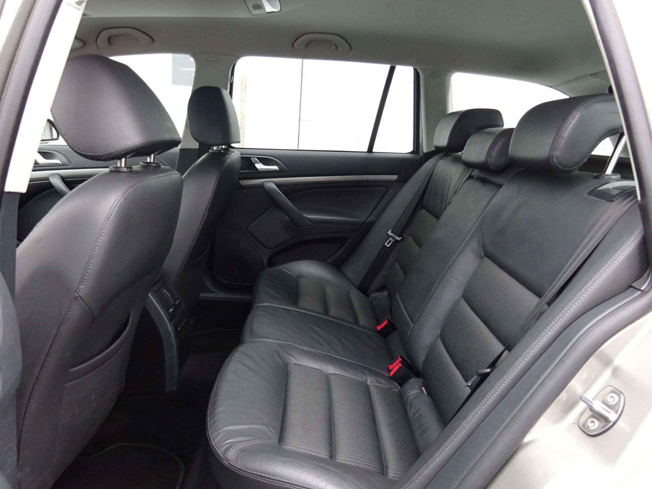 Škoda Octavia, 1.9 TDi DSG - fotka 6