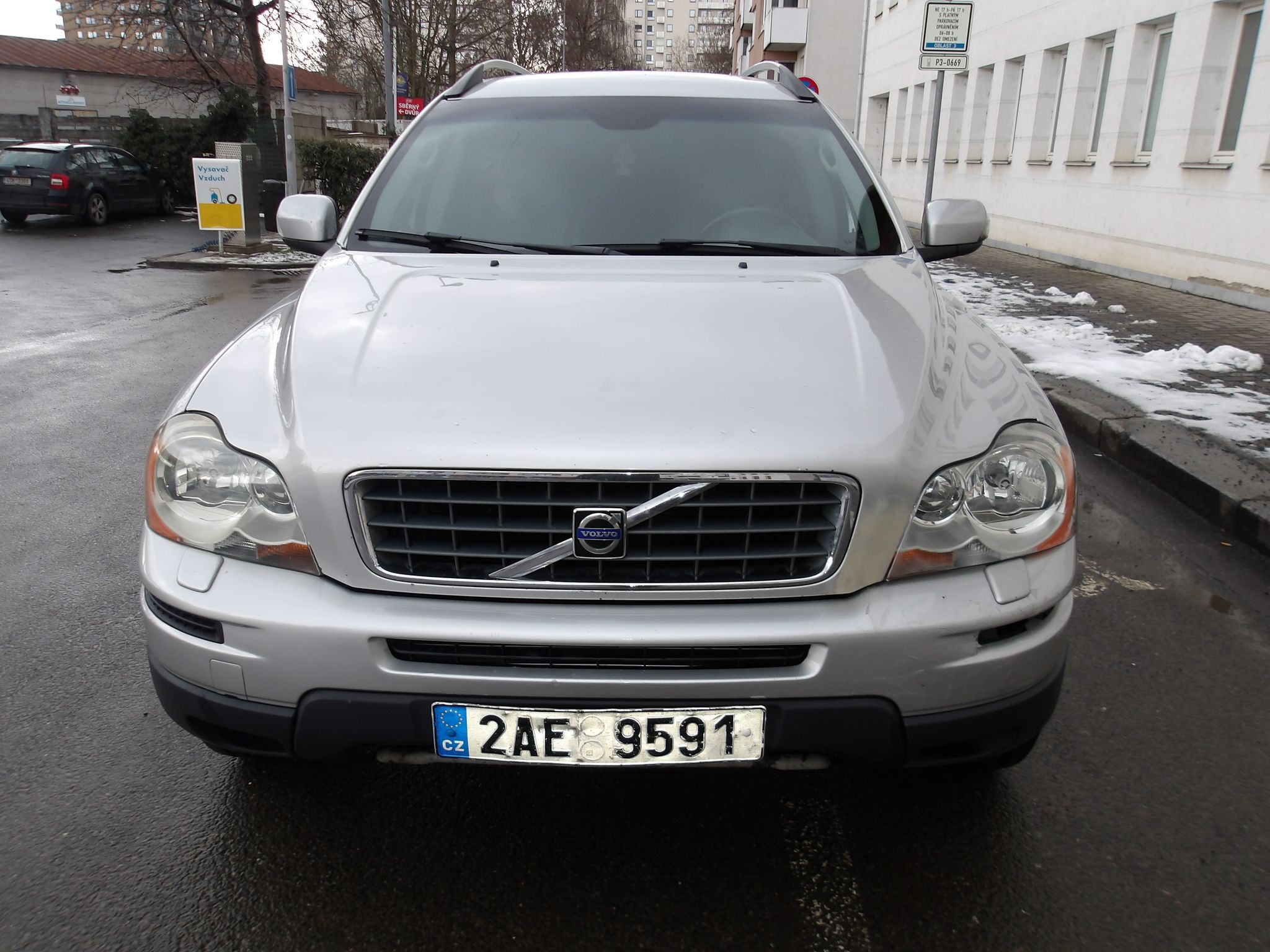 Volvo XC90, 2,4D 2xPNEU ! - fotka 5
