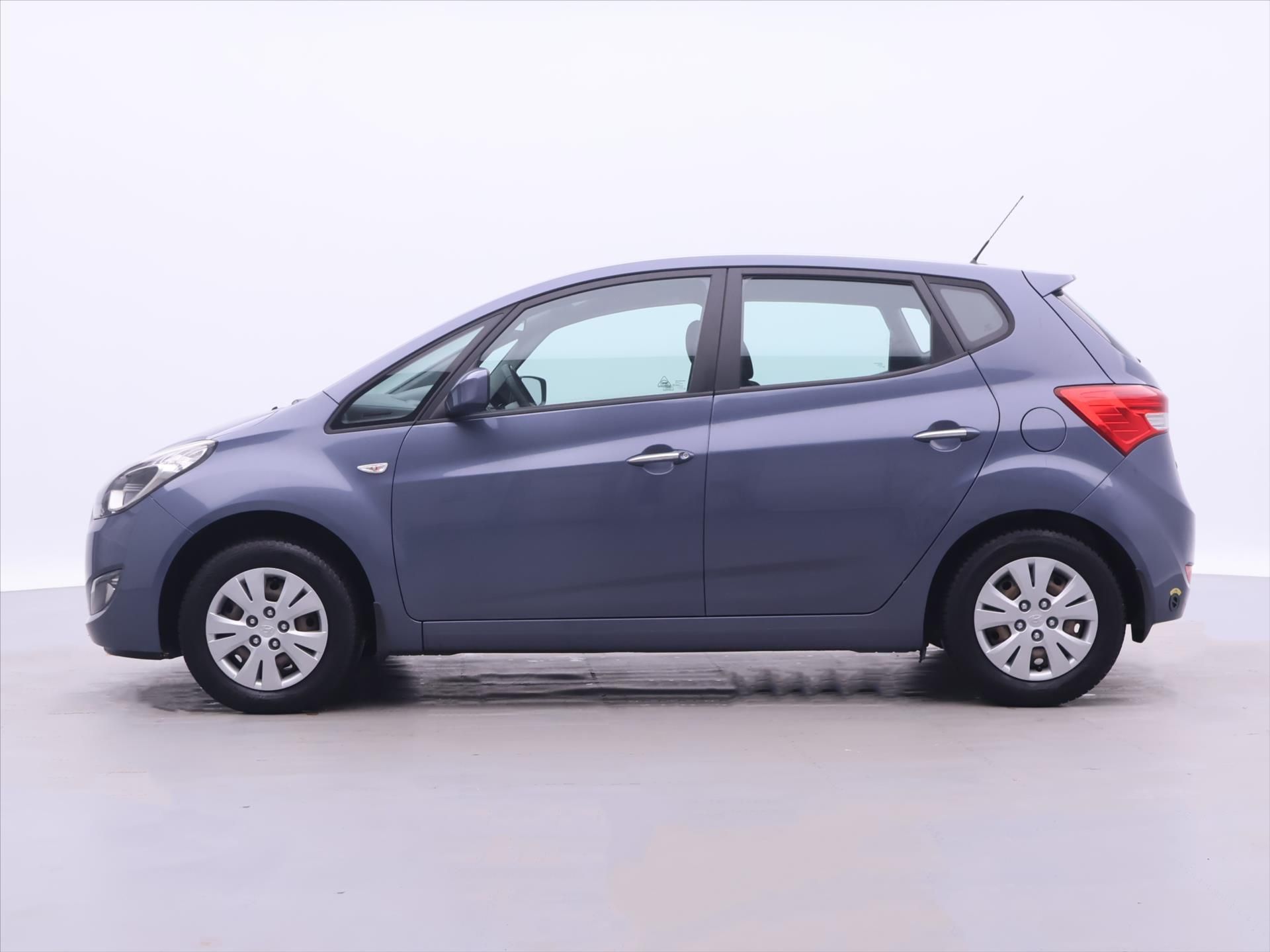 Hyundai ix20, 1,4 i 66kW CZ Klima Serv.Kniha - fotka 4