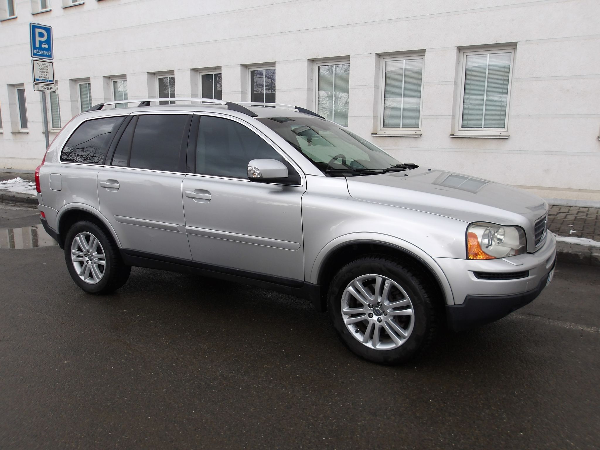 Volvo XC90, 2,4D 2xPNEU ! - fotka 2