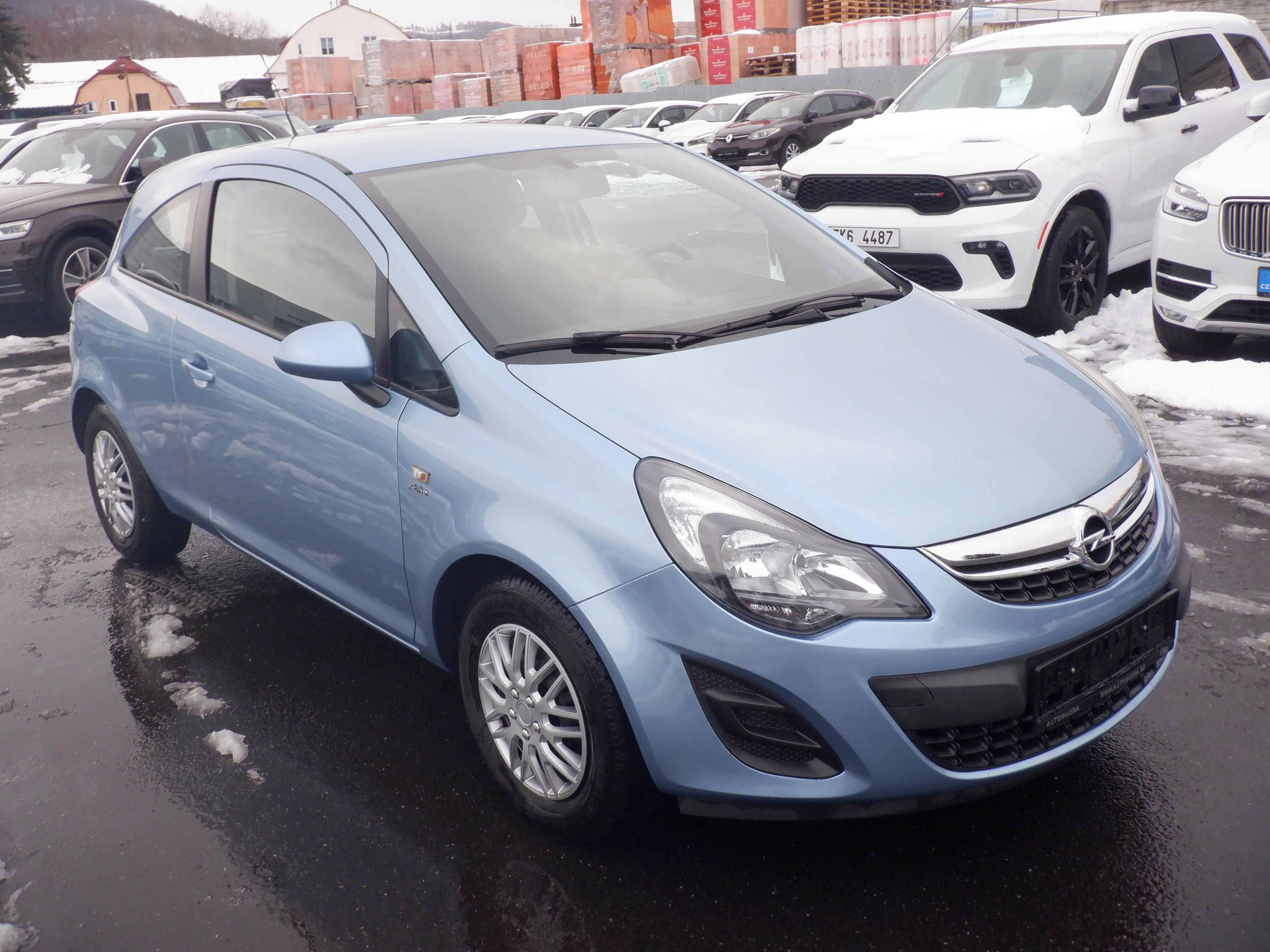 Opel Corsa, 1.4i 64kW Active - fotka 3