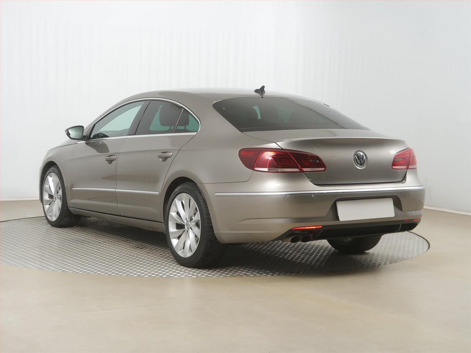 Volkswagen CC, 2.0 TDI, Automat, Navi - fotka 4