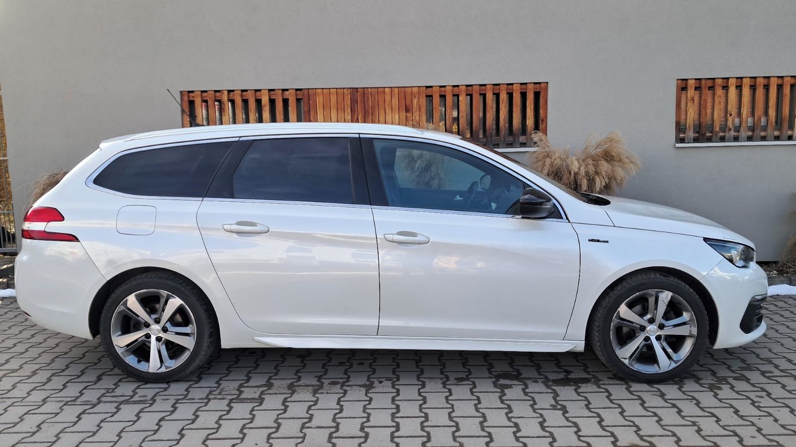 Hyundai i30, 1,6 CRDi Combi ČR DPH - fotka 5