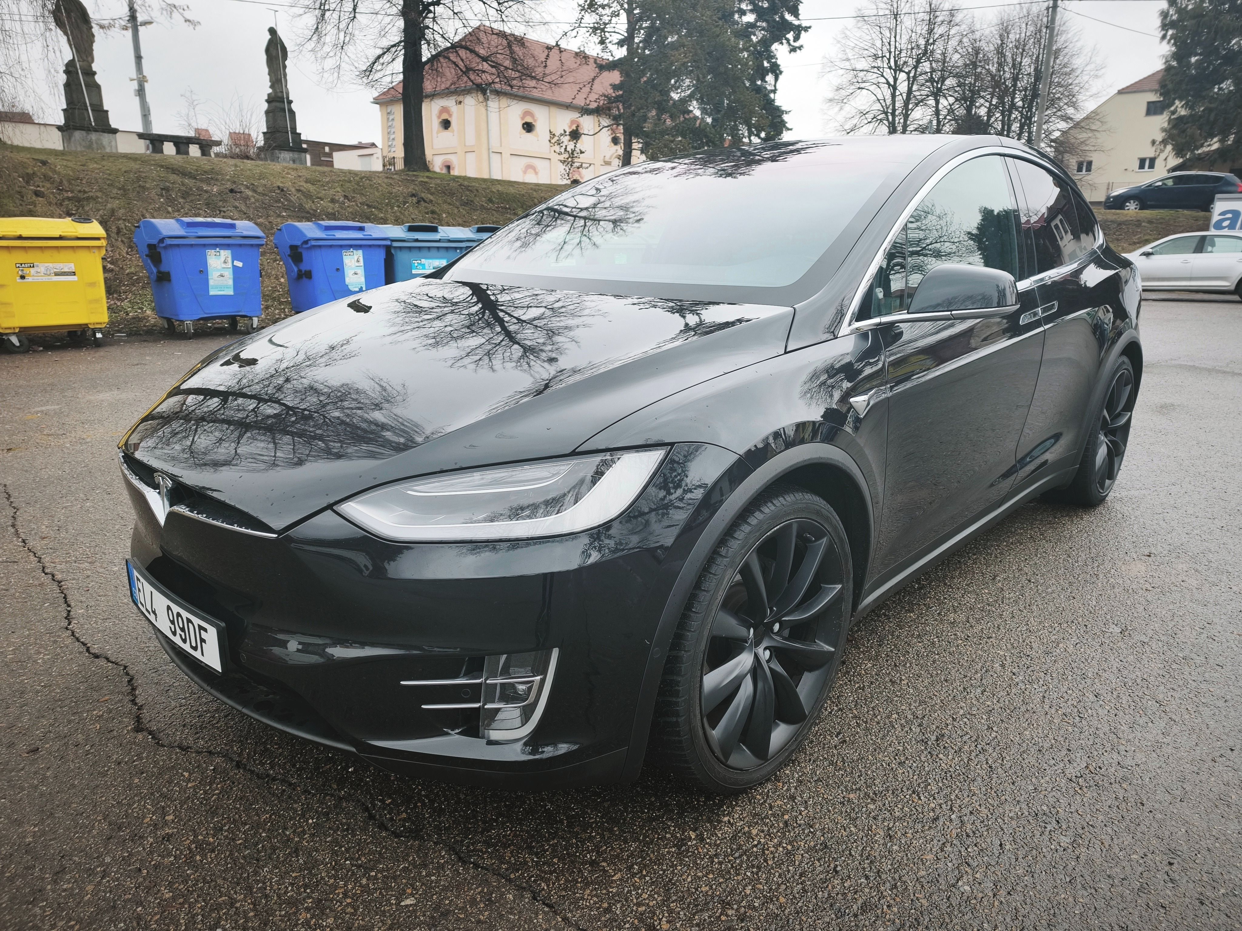 Tesla Model X, 75D SLEVA, 6 míst DPH,kola 22"