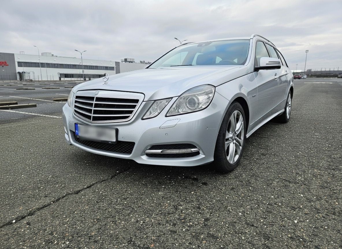 Mercedes-Benz Třídy E, Mercedes-Benz E 350 CDI 4MATIC