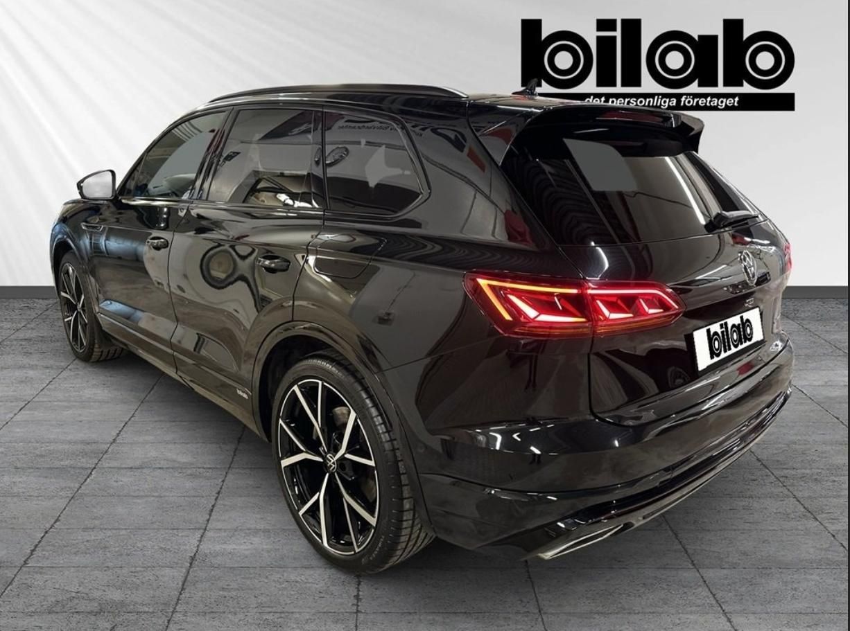 Volkswagen Touareg, R eHybrid 3.0 V6 TSI - fotka 3