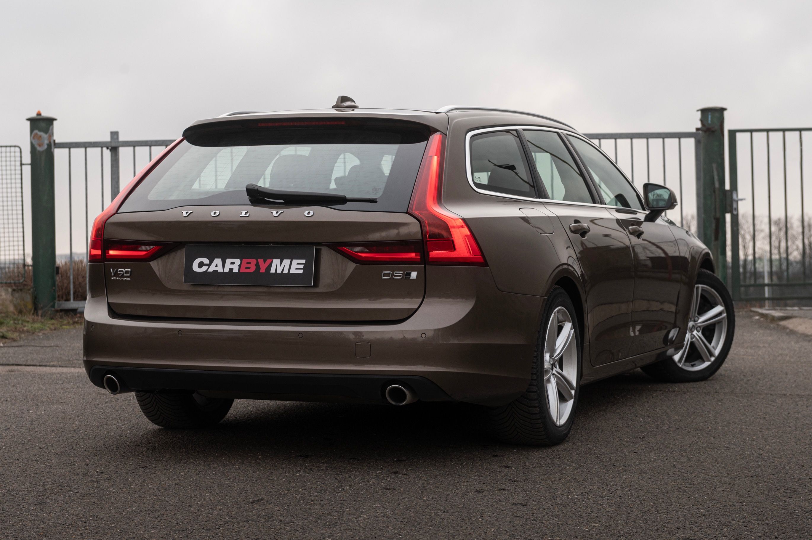 Volvo V90, D5 AWD Polestar 177kW,ČR,DPH - fotka 4