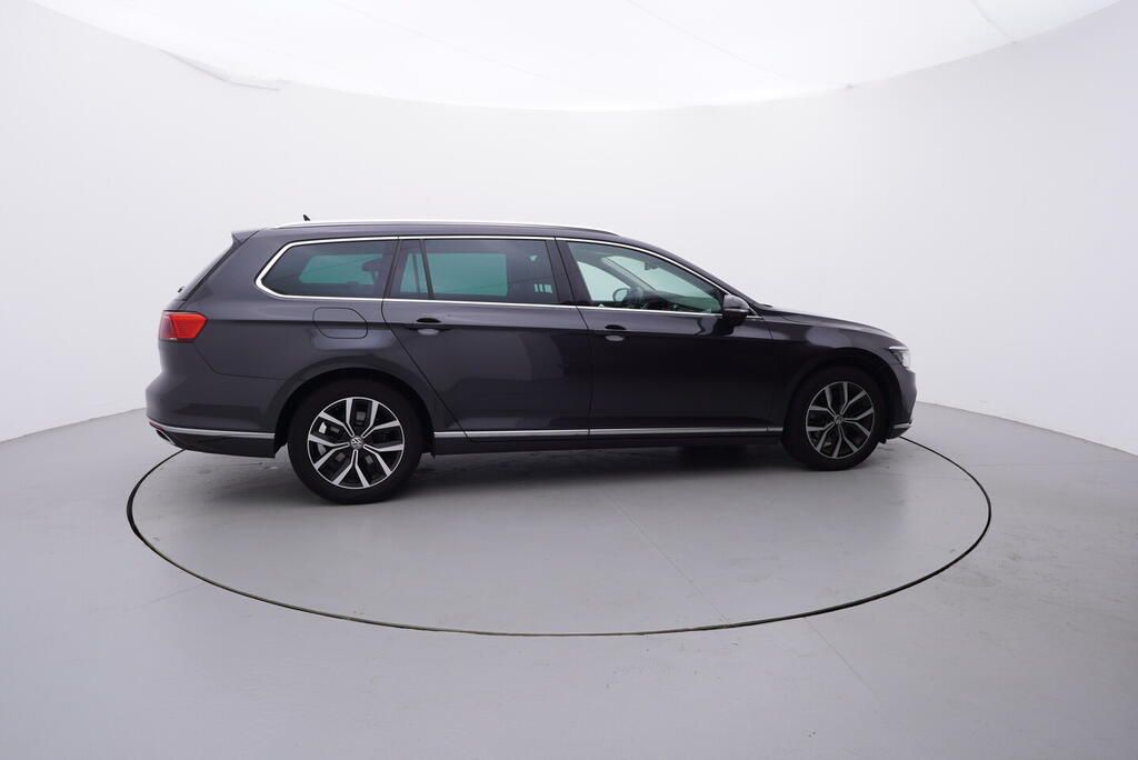 Volkswagen Passat Variant, Elegance 2.0 TDI 110 kW - fotka 6