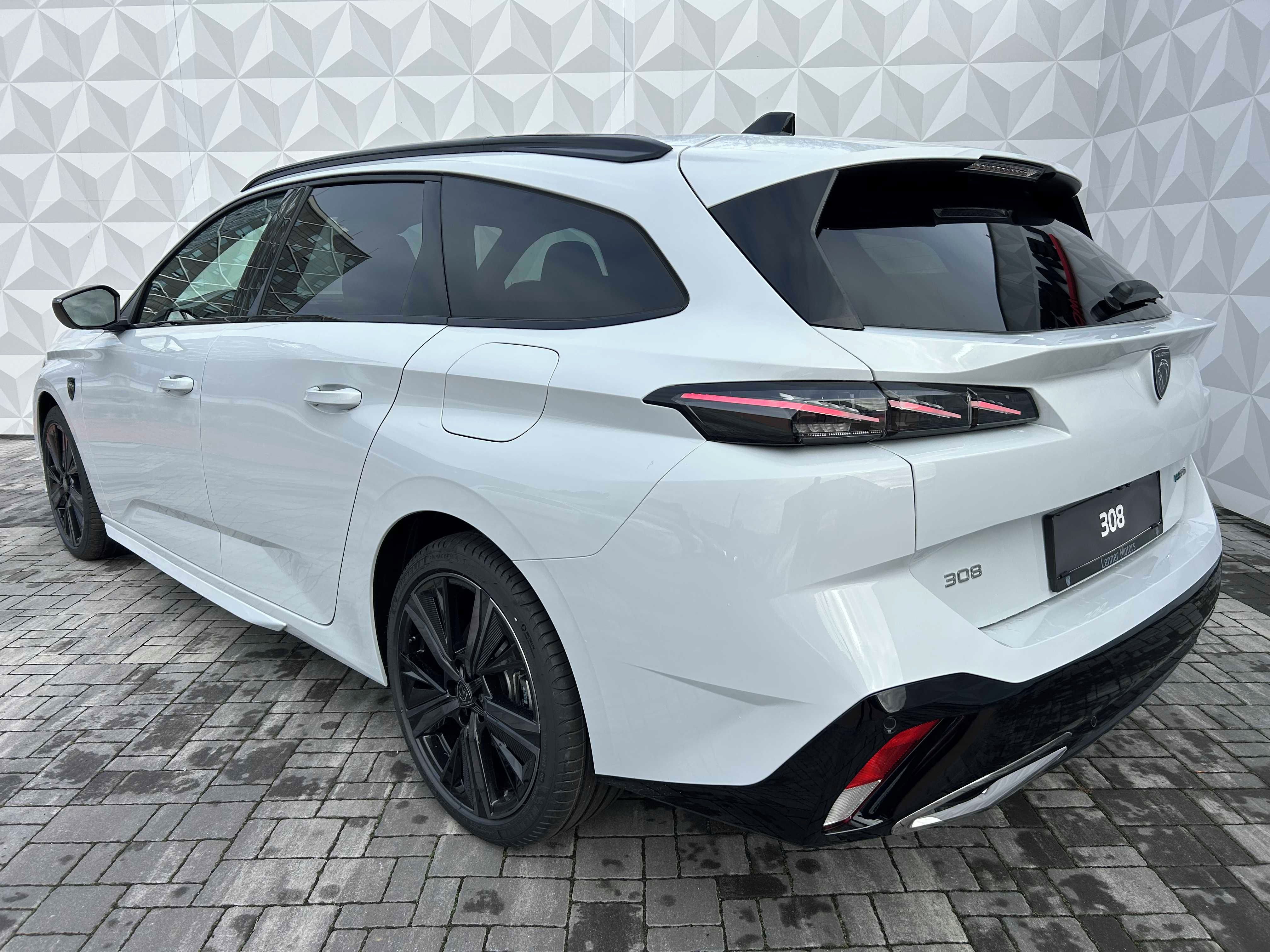 Peugeot 308, SW GT Plug-in HYBRID 180 e-EAT - fotka 3