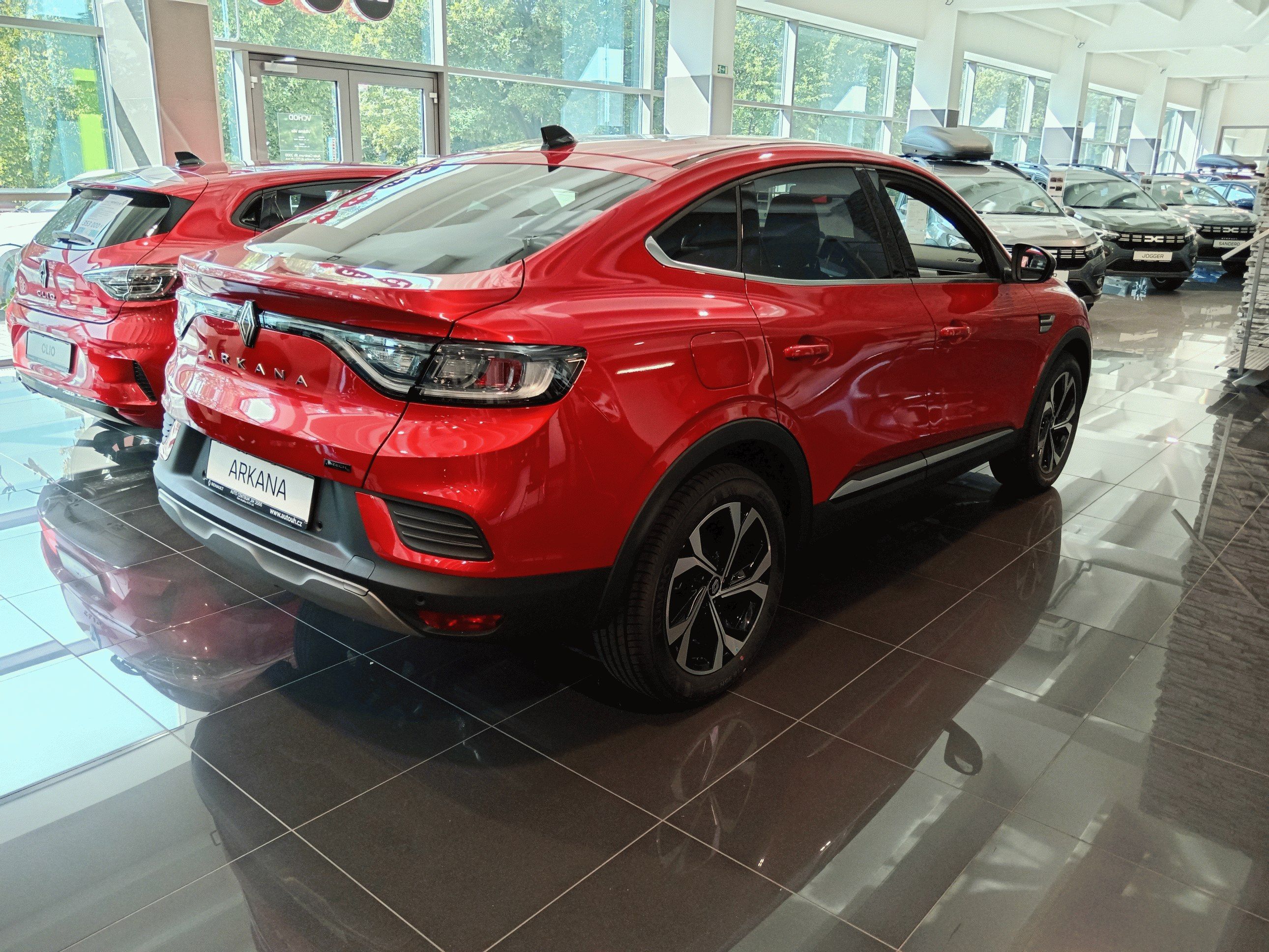 Renault Arkana, techno  E-Tech full hybrid 145 - fotka 2