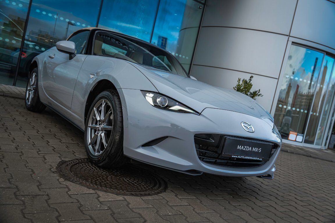 Mazda MX-5, ST 1.5L 132k 6MT Kazari - fotka 2