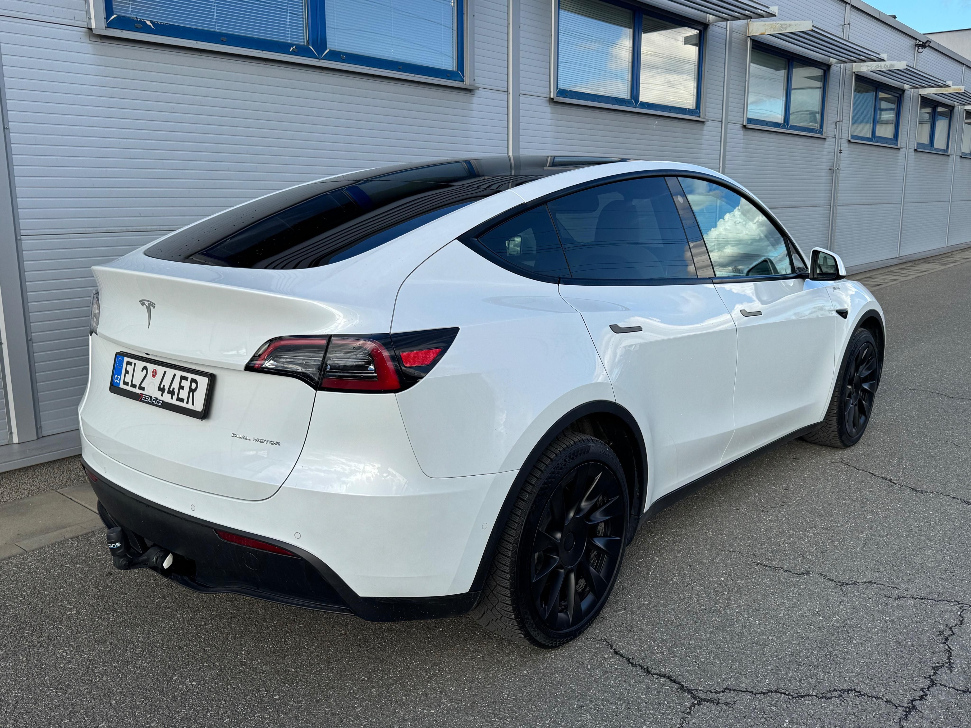Tesla Model Y, Long Range 4x4 ZÁRUKA, DPH - fotka 4