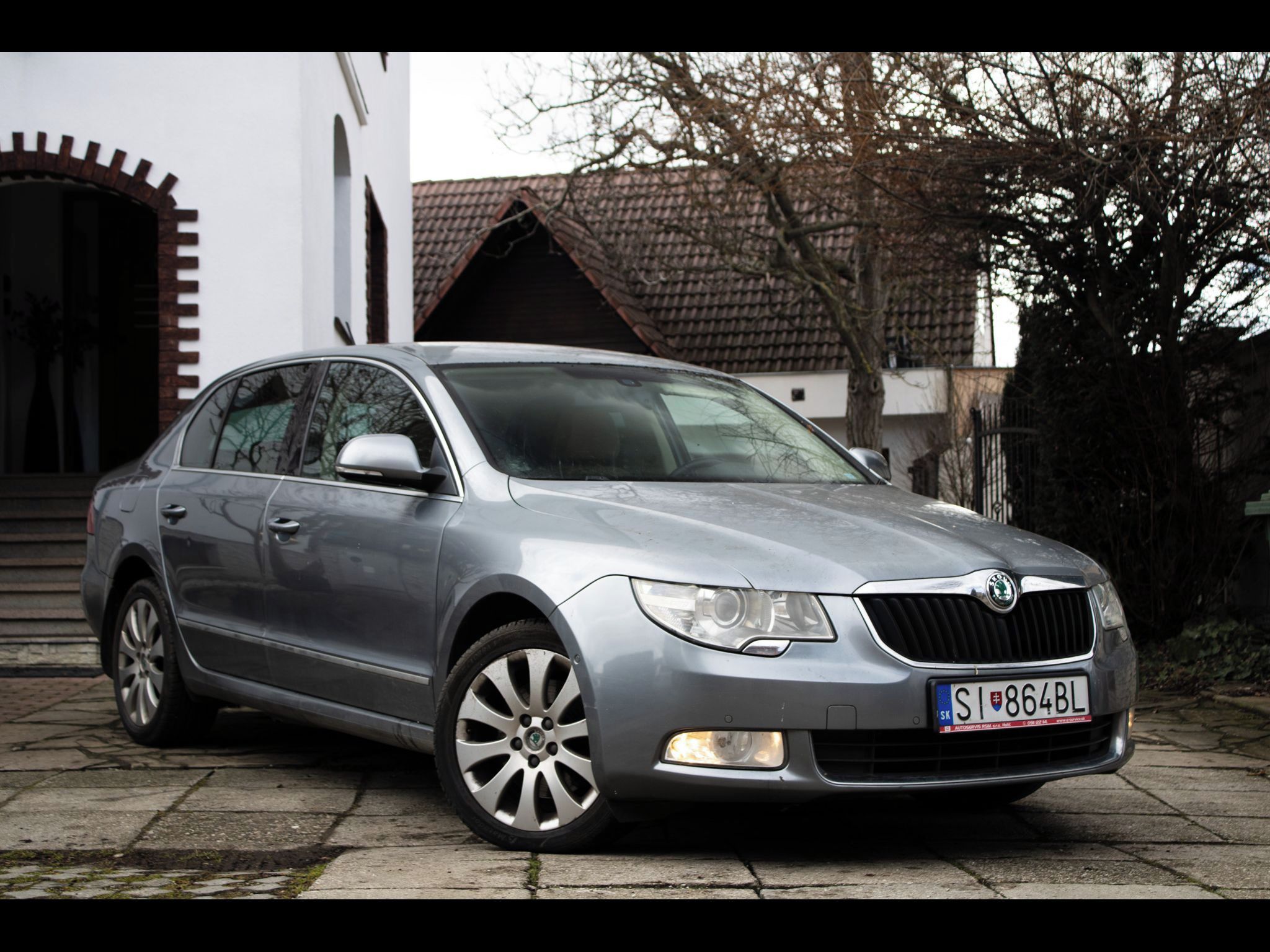 Škoda Superb - fotka 3