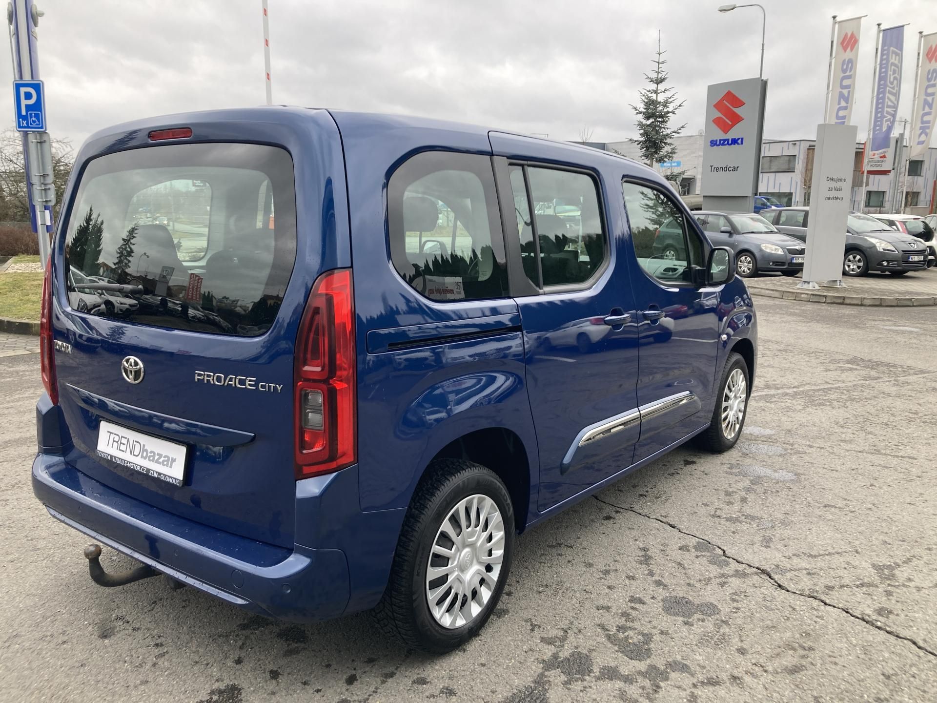 Toyota Proace City Verso, 1,5D-4D 130 6MT  7-místné - fotka 4