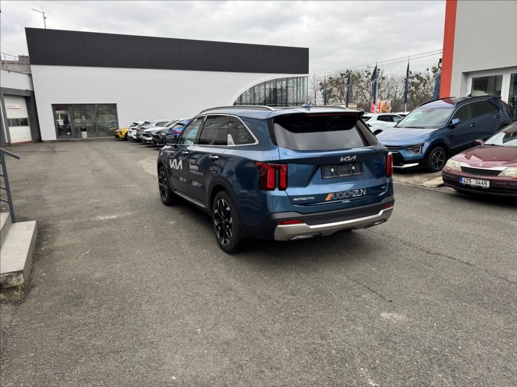 Kia Sorento, 2,2 CRDI 5P TOP, 8 DCT - fotka 6