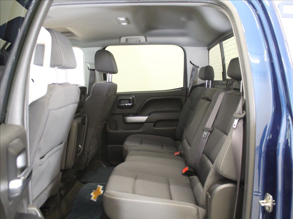 Chevrolet Silverado, 5,3 V8 264kW AWD Kam Tažné - fotka 6