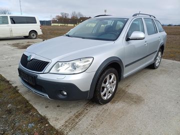 Scout 2.0Tdi 103KW 4x4 Xenon