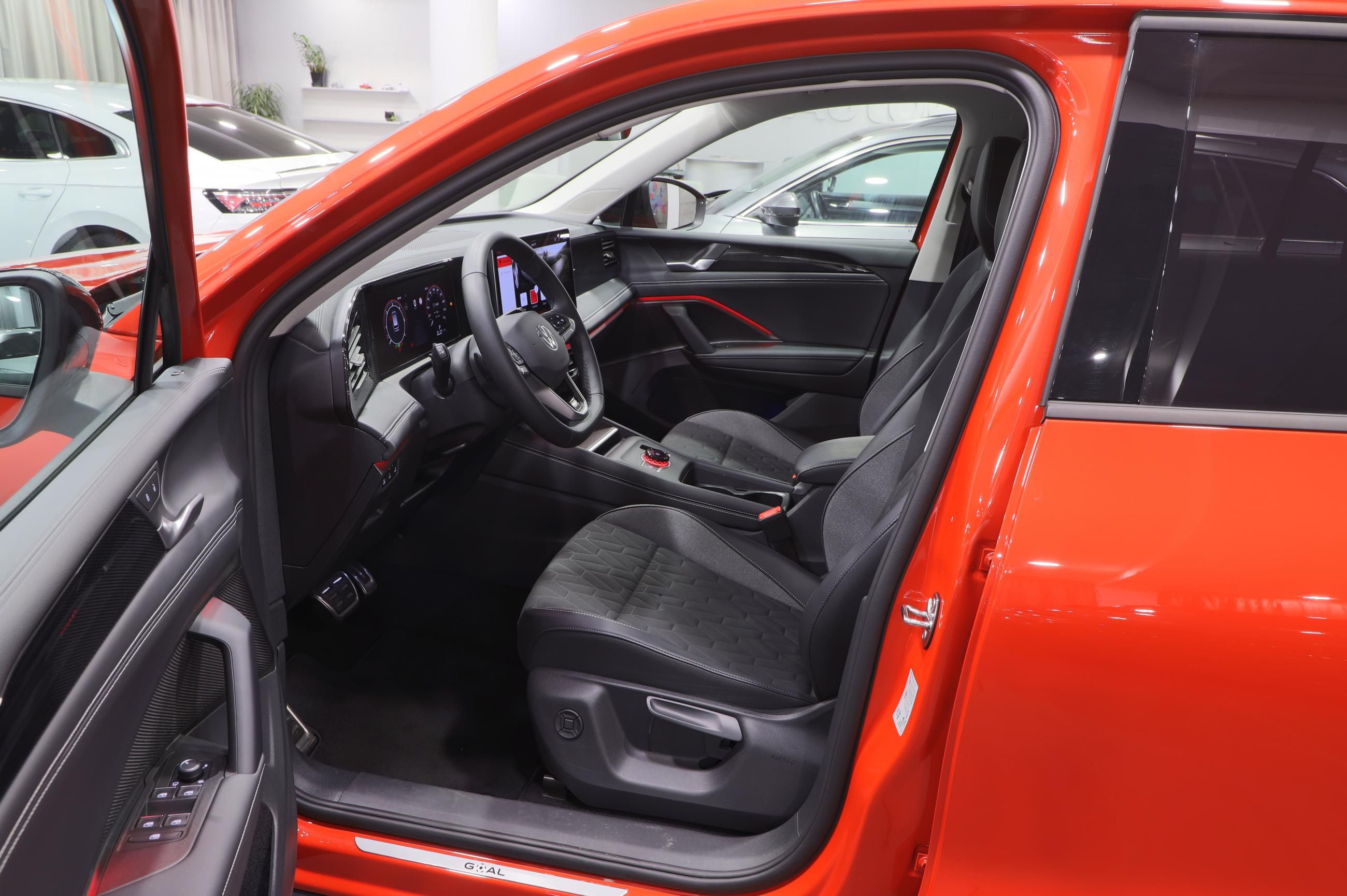 Volkswagen Tiguan, 2.0 TDI 110kW DSG / 2025 - fotka 5
