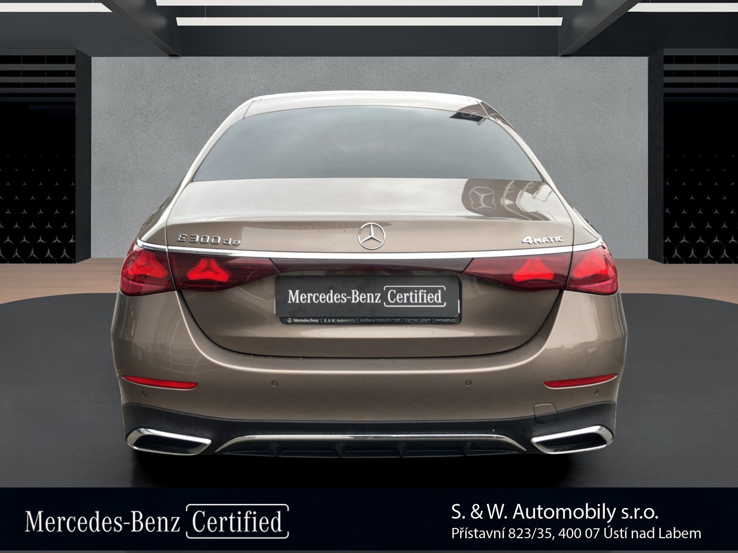 Mercedes-Benz Třídy E, E 300 de 4MATIC - fotka 6