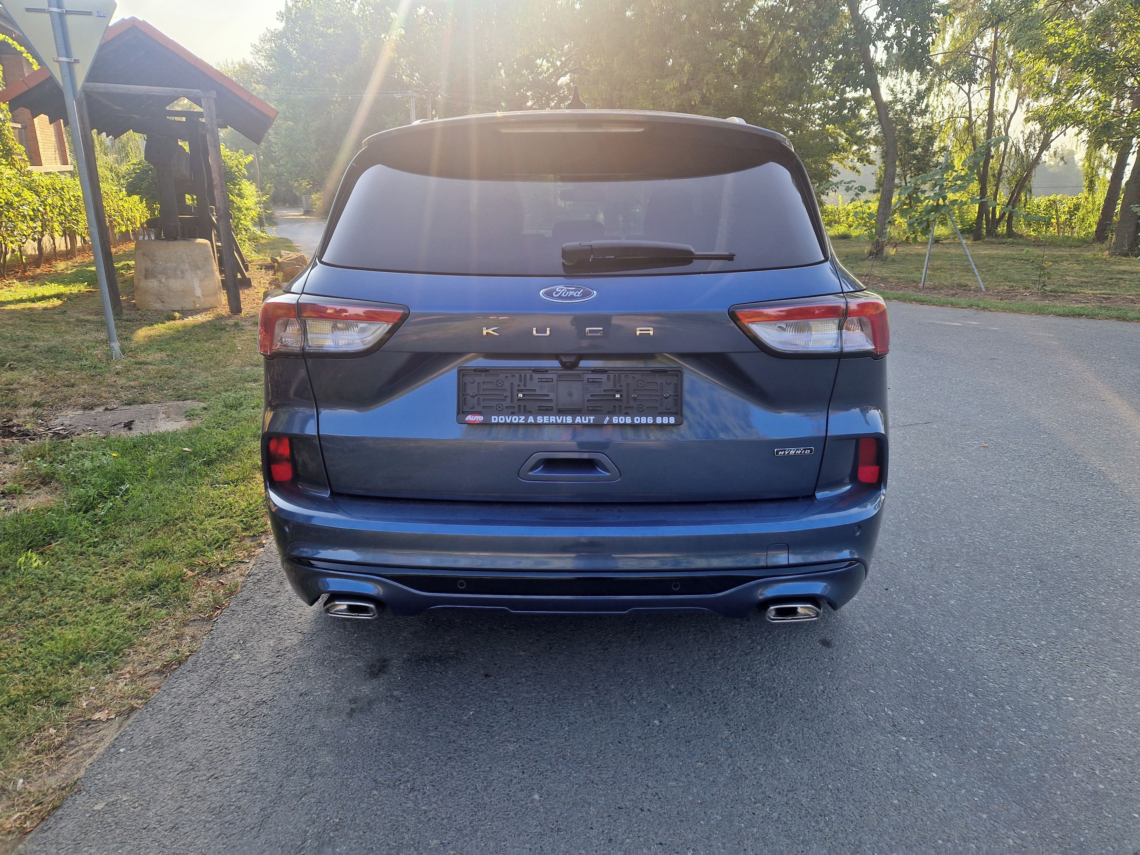 Ford Kuga, ST Line - benzin,plugin hybrid - fotka 4