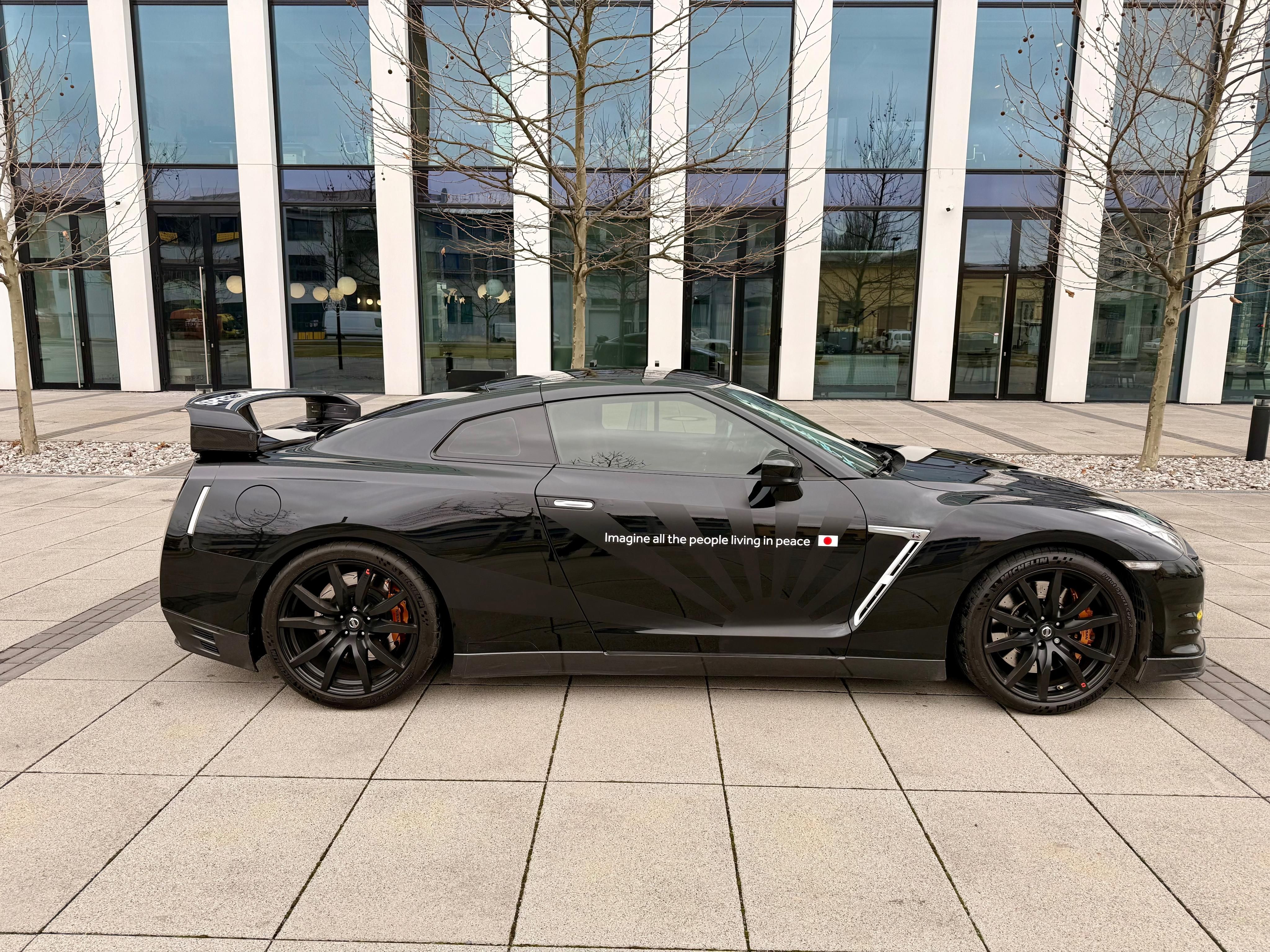 Nissan GT-R - fotka 3