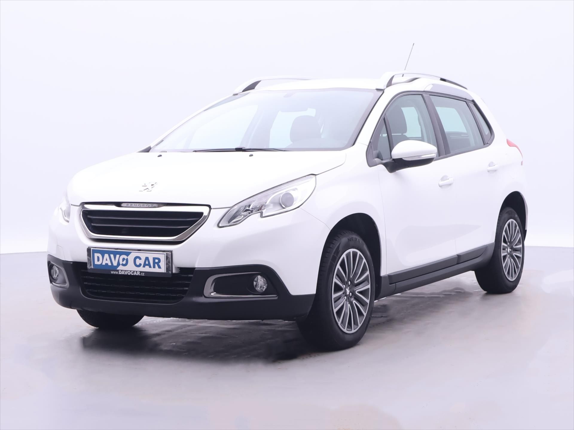 Peugeot 2008, 1,2 PT 81kW Aut.klima CZ - fotka 3
