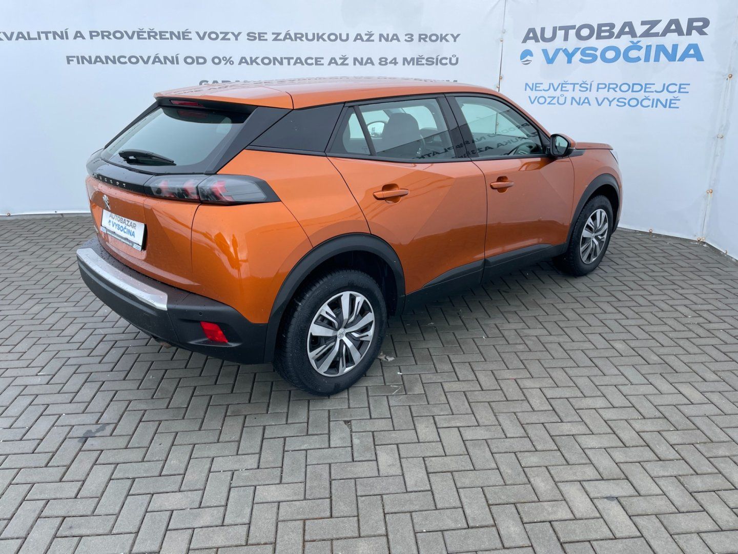 Peugeot 2008, 1.2 PureTech ČR! 1.majitel! - fotka 4