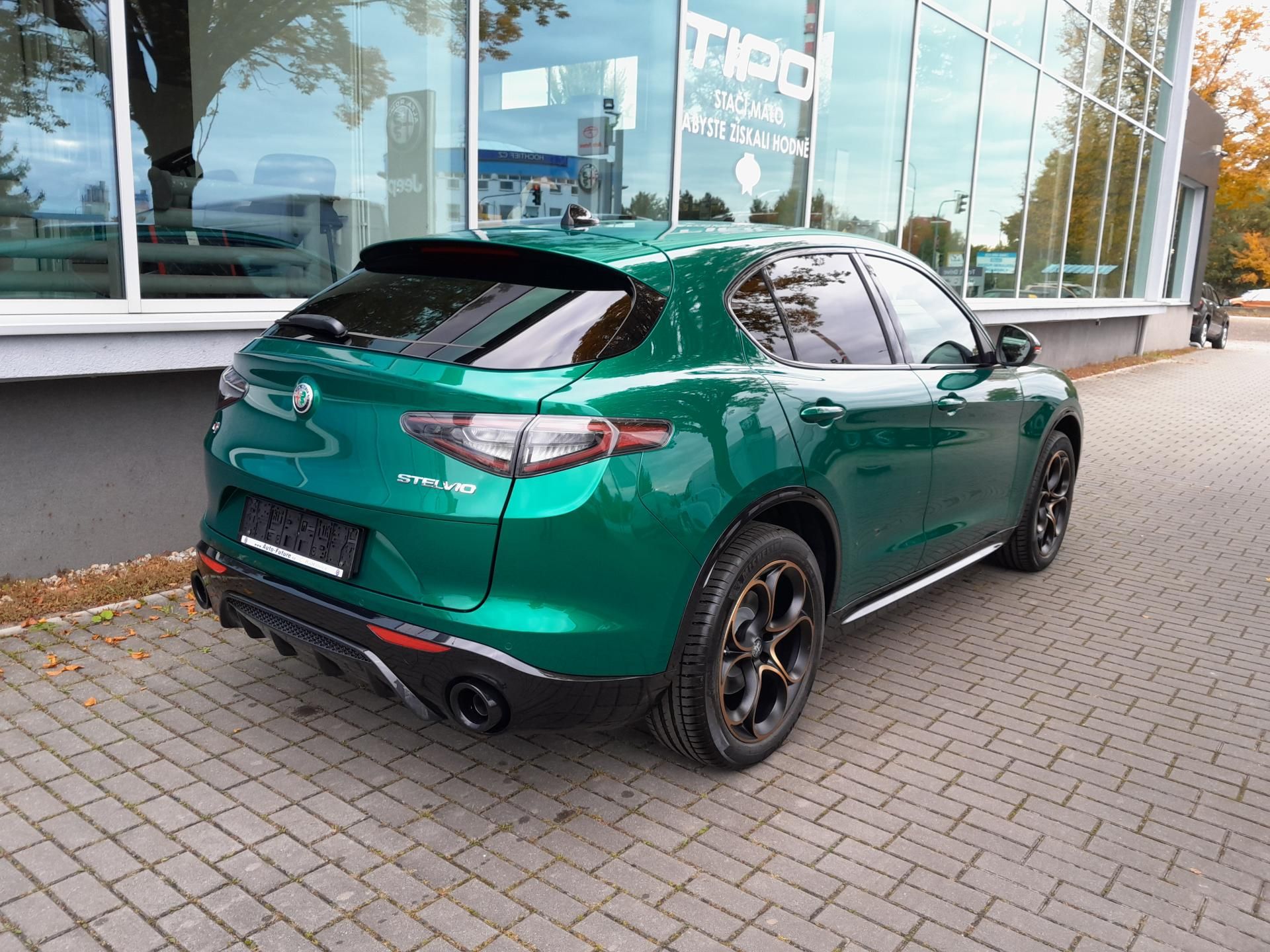 Alfa Romeo Stelvio, Intensa  4x4 2,0 280PS - fotka 3