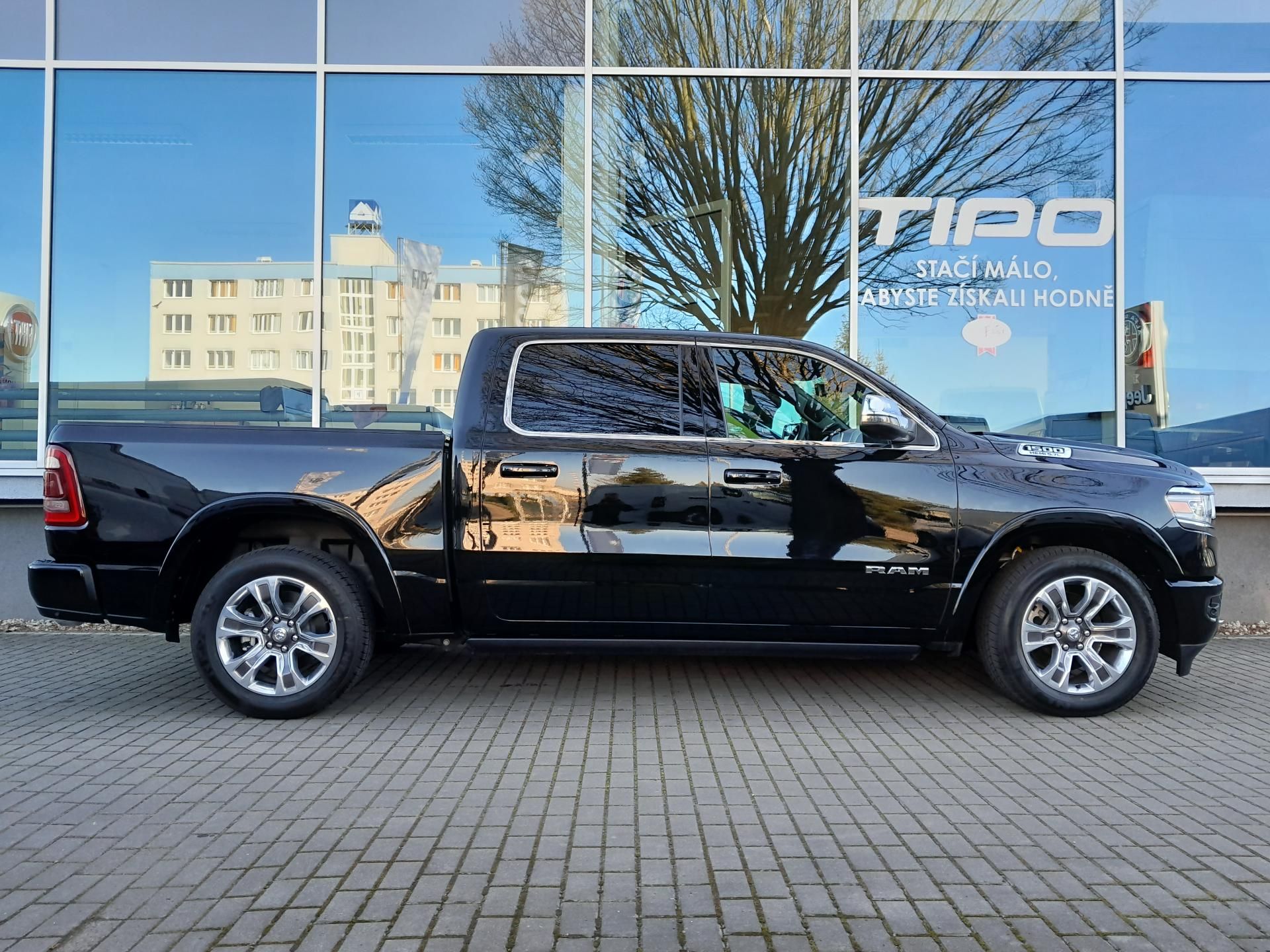 Dodge Ram, 1500, 5.7 V8  Longhorn MY24 - fotka 5