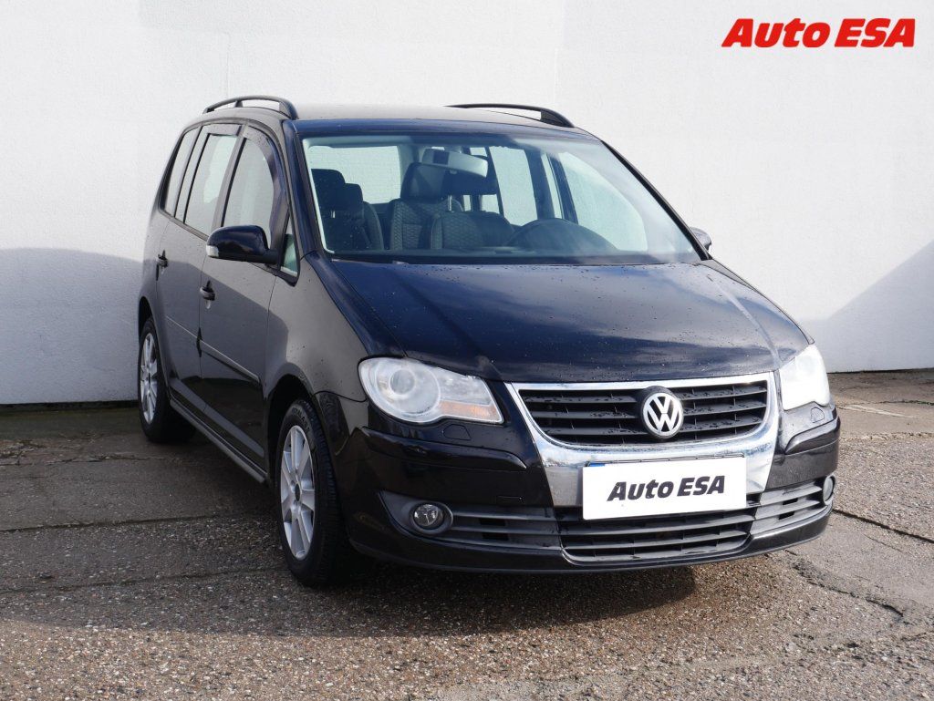 Volkswagen Touran, 1.4 TSi,autoAC,tažné