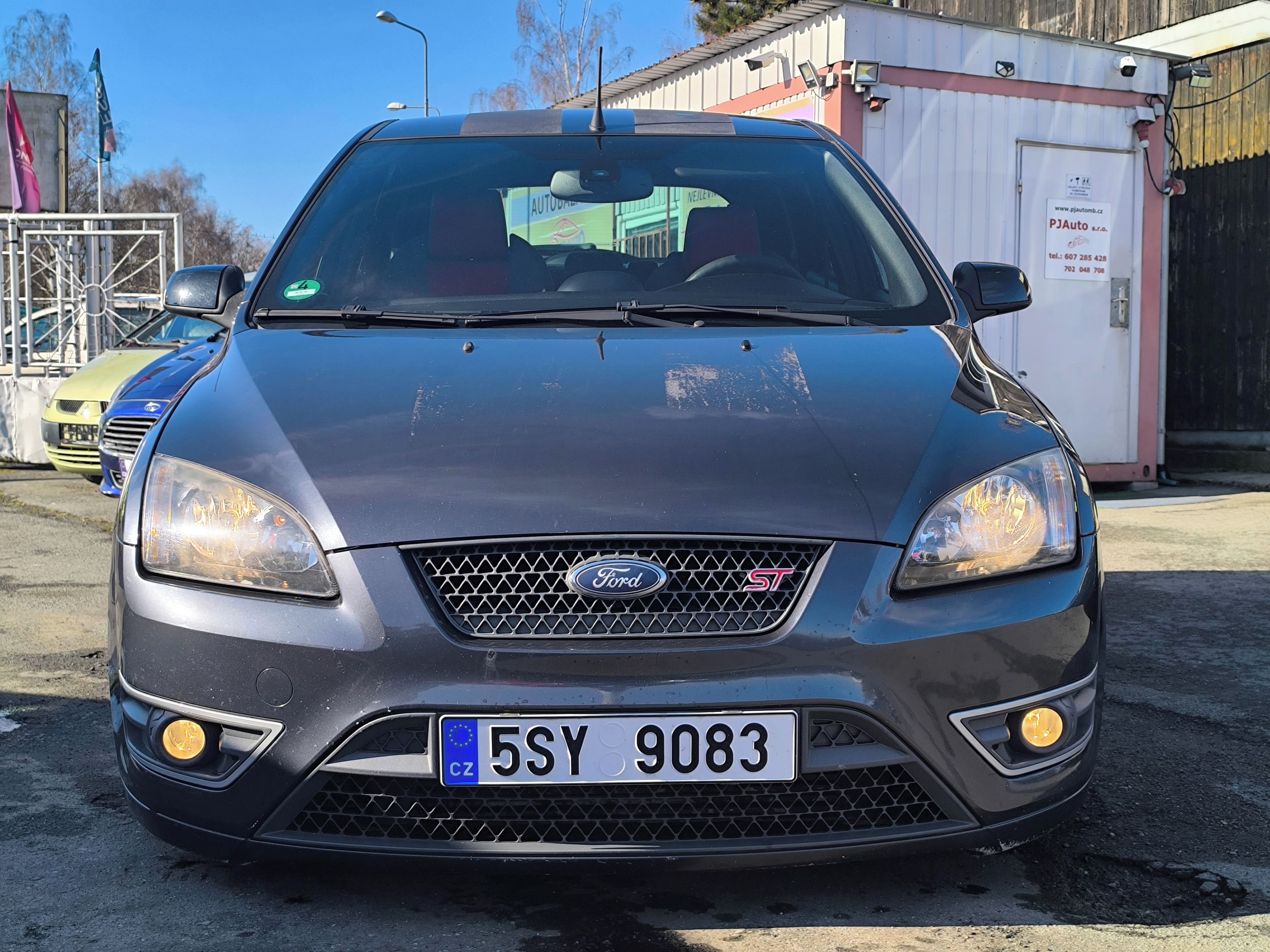 Ford Focus, ST 225,2.5i Turbo 5V - fotka 4